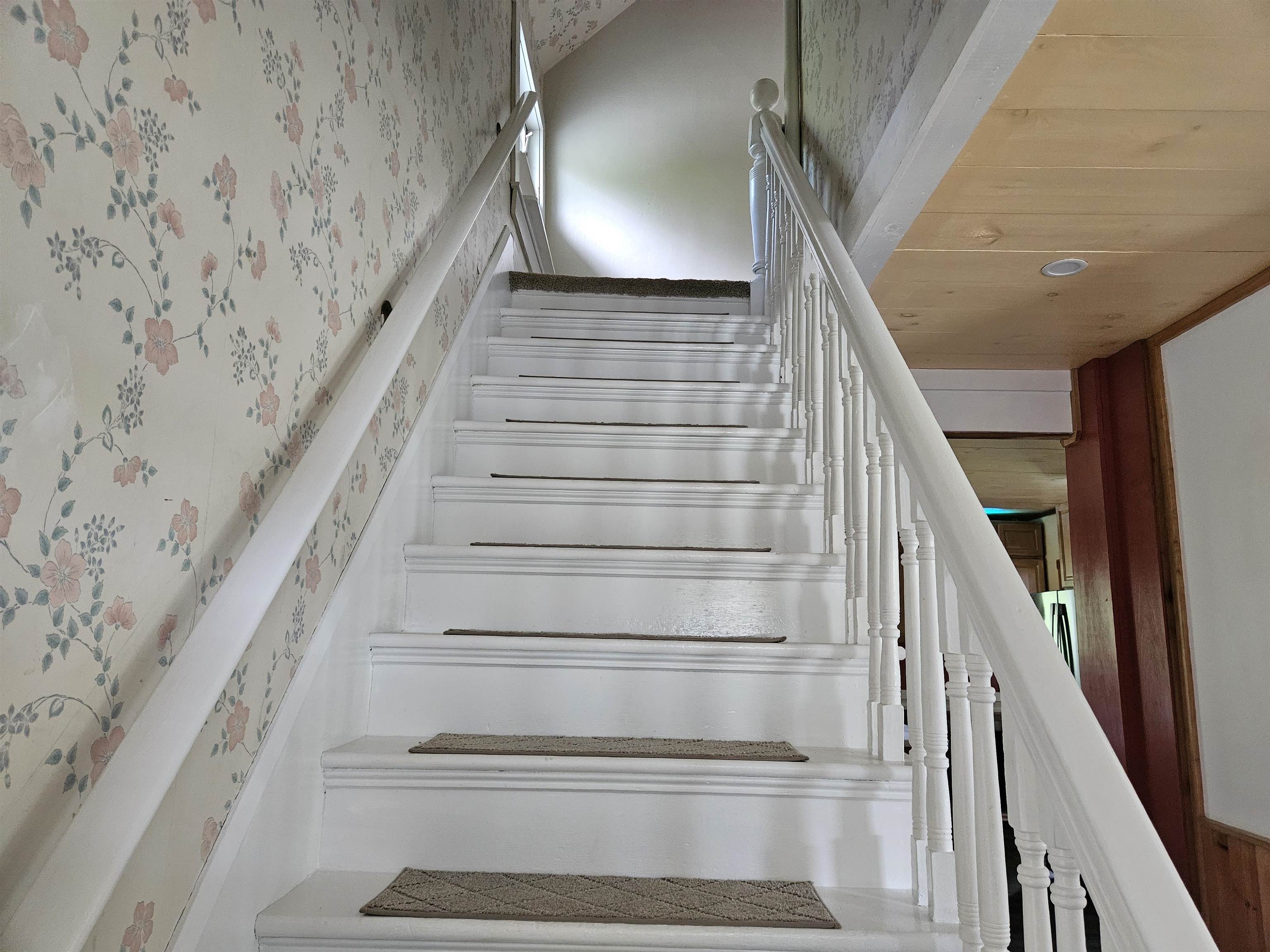 116 Mount Eustis Rd, Littleton, NH 03561