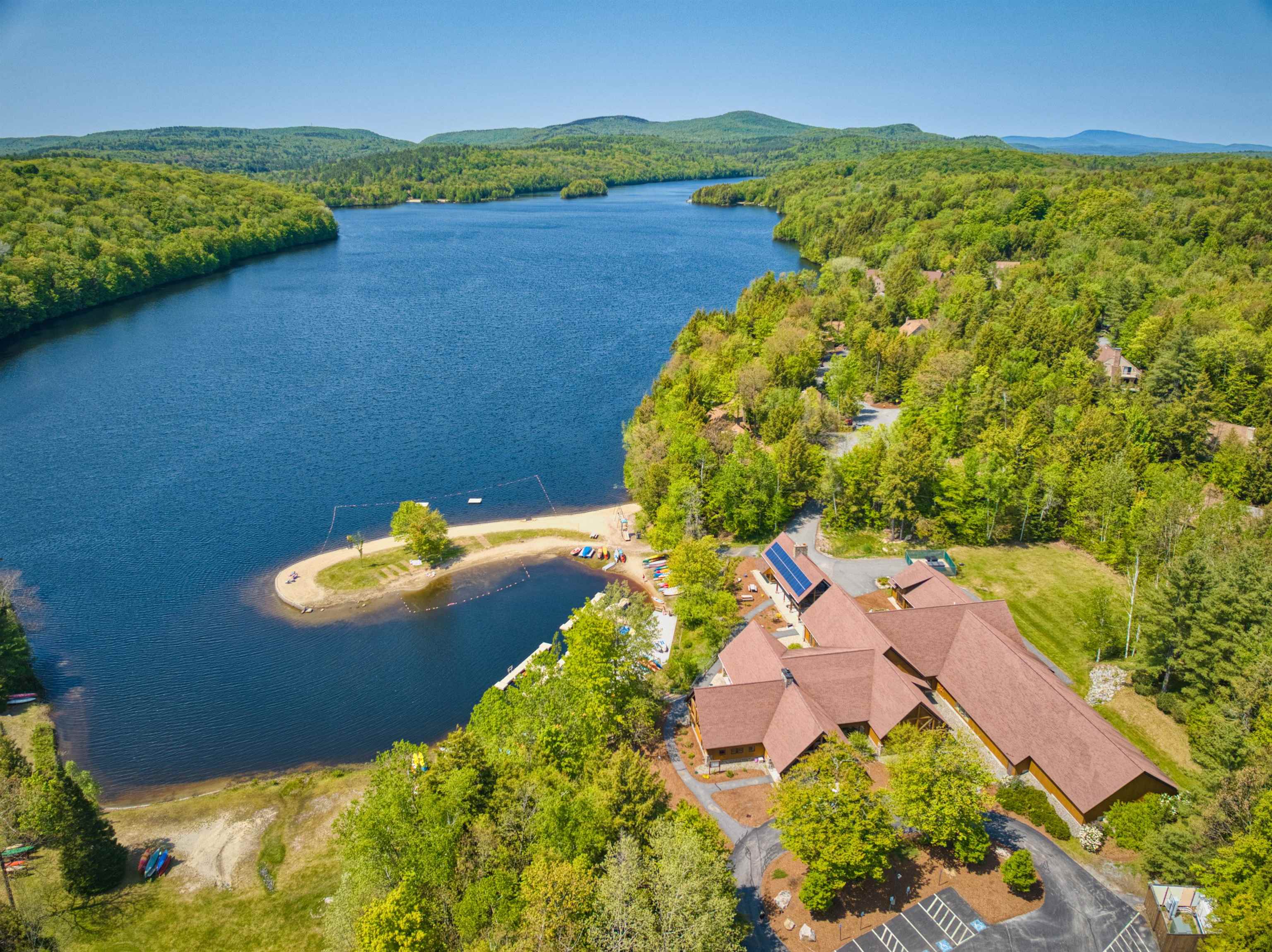 33 Niblick Ln #33, Grantham, NH 03753