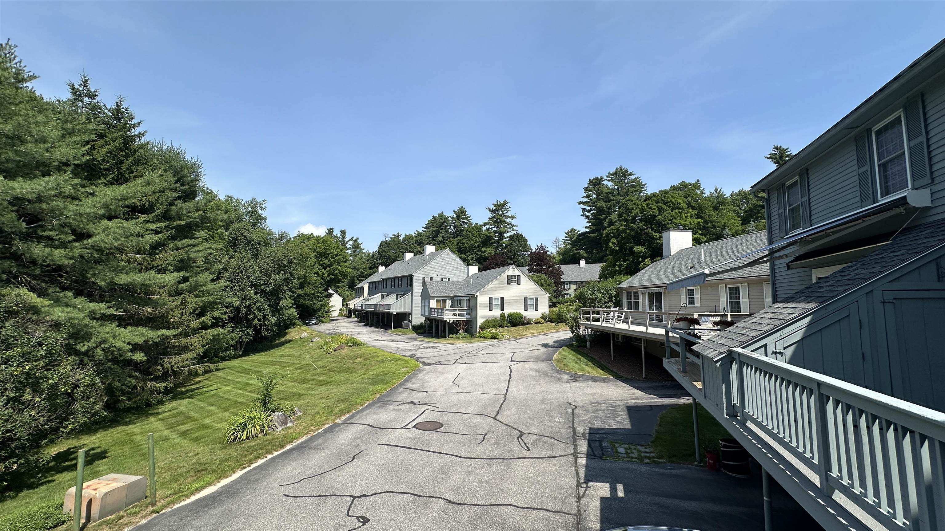 3 Governor Sq, Peterborough, NH 03458
