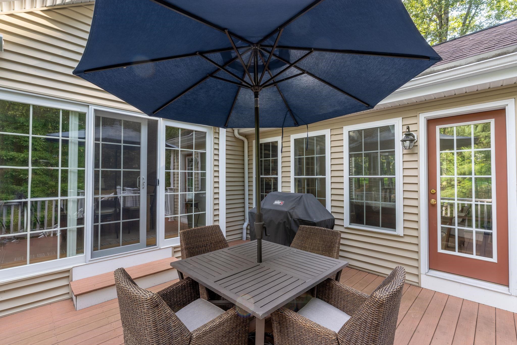 10 Poplar Rd, Windham, NH 03087