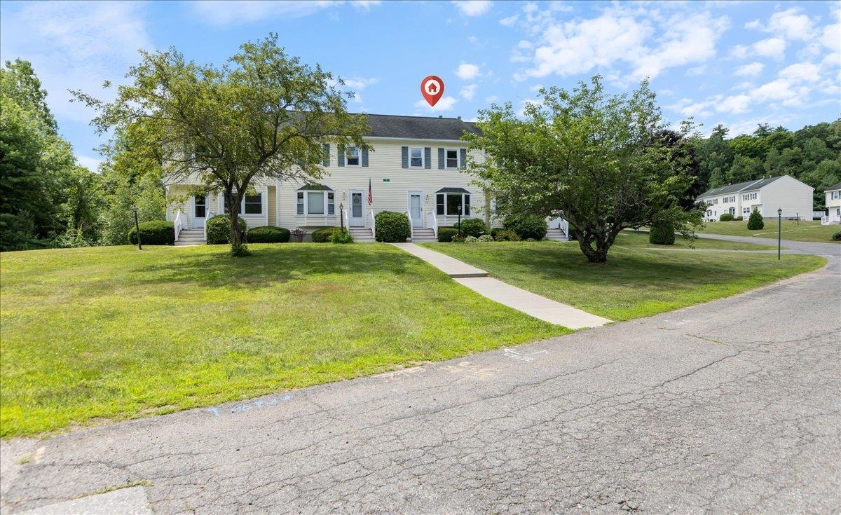 120 Newton Rd #1C, Plaistow, NH 03865