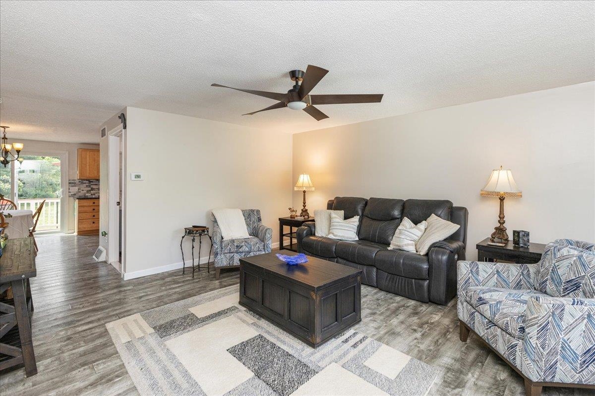 120 Newton Rd #1C, Plaistow, NH 03865