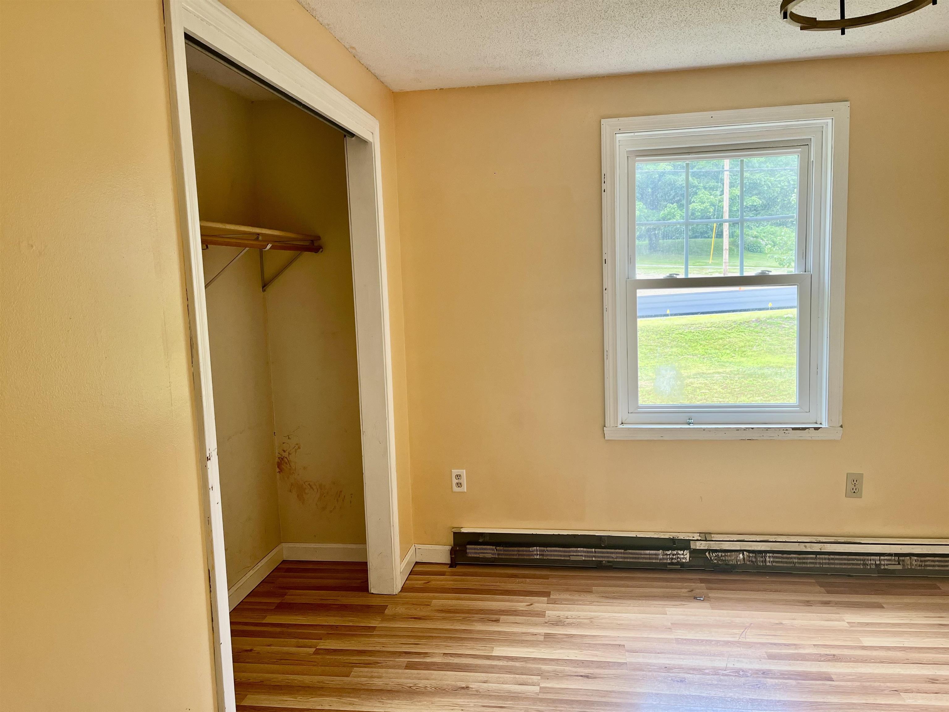 BEDROOM 1 25868756