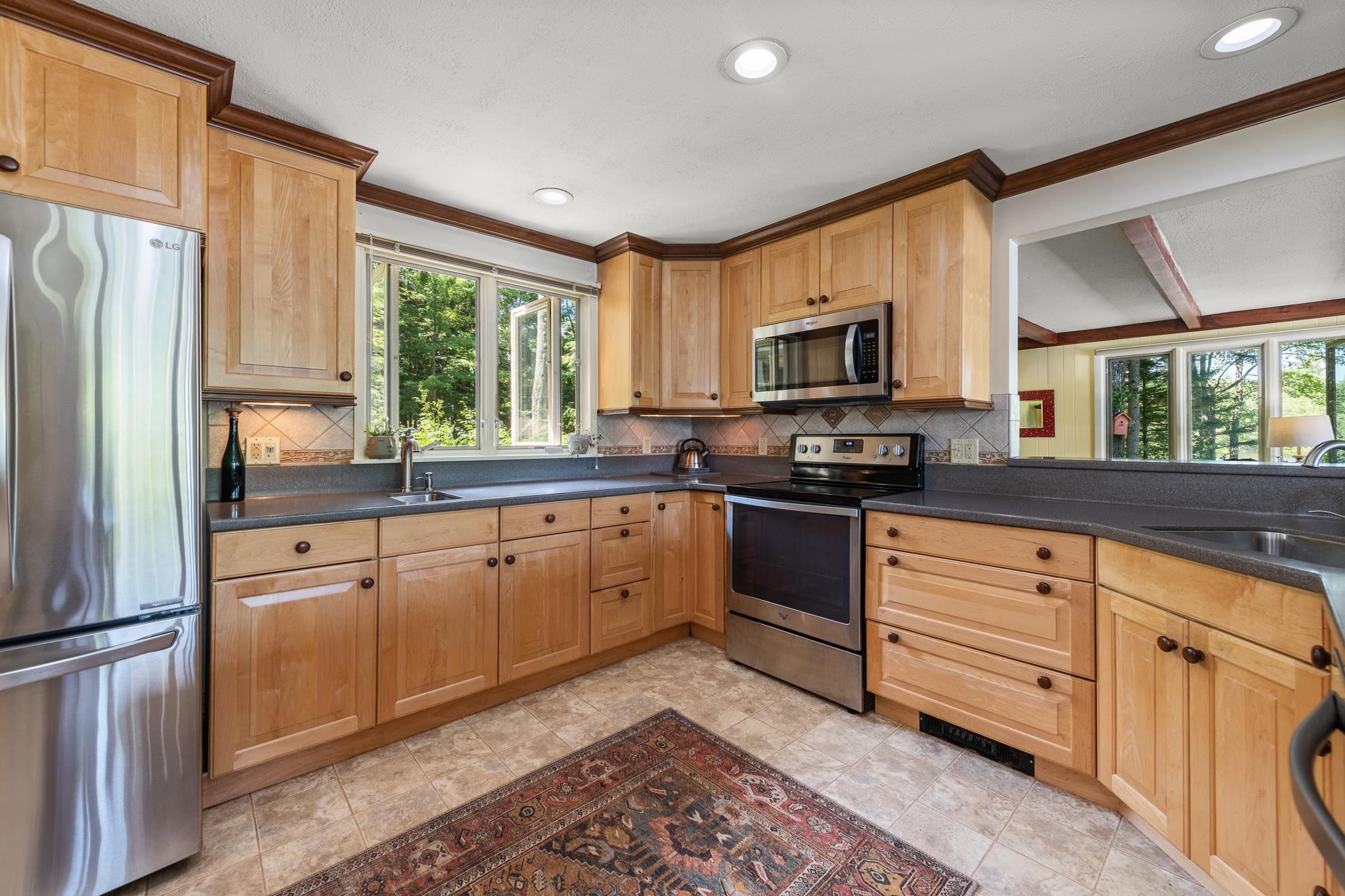 380 Waukeena Lake Rd, Danbury, NH 03230