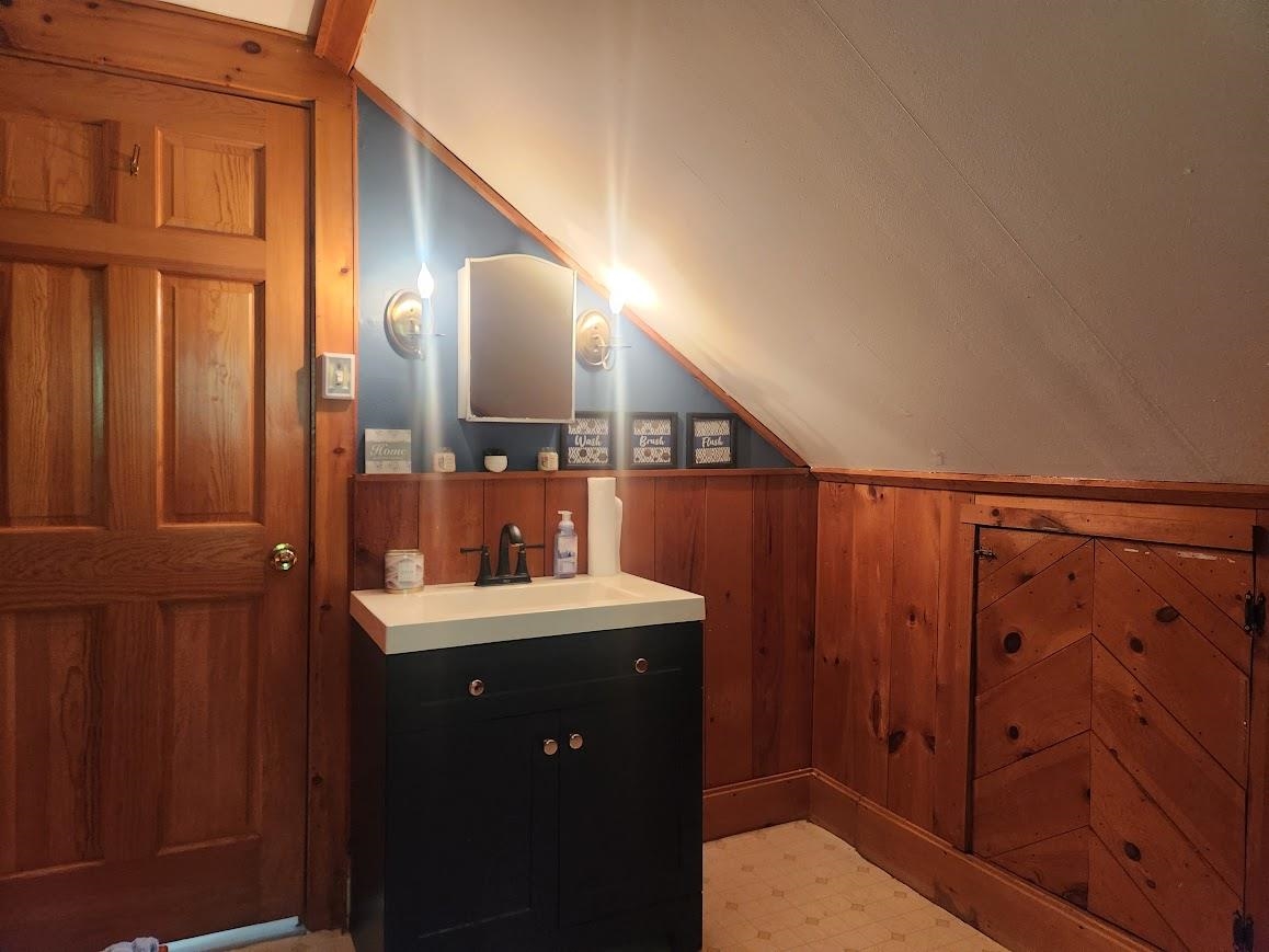Second Floor Bath