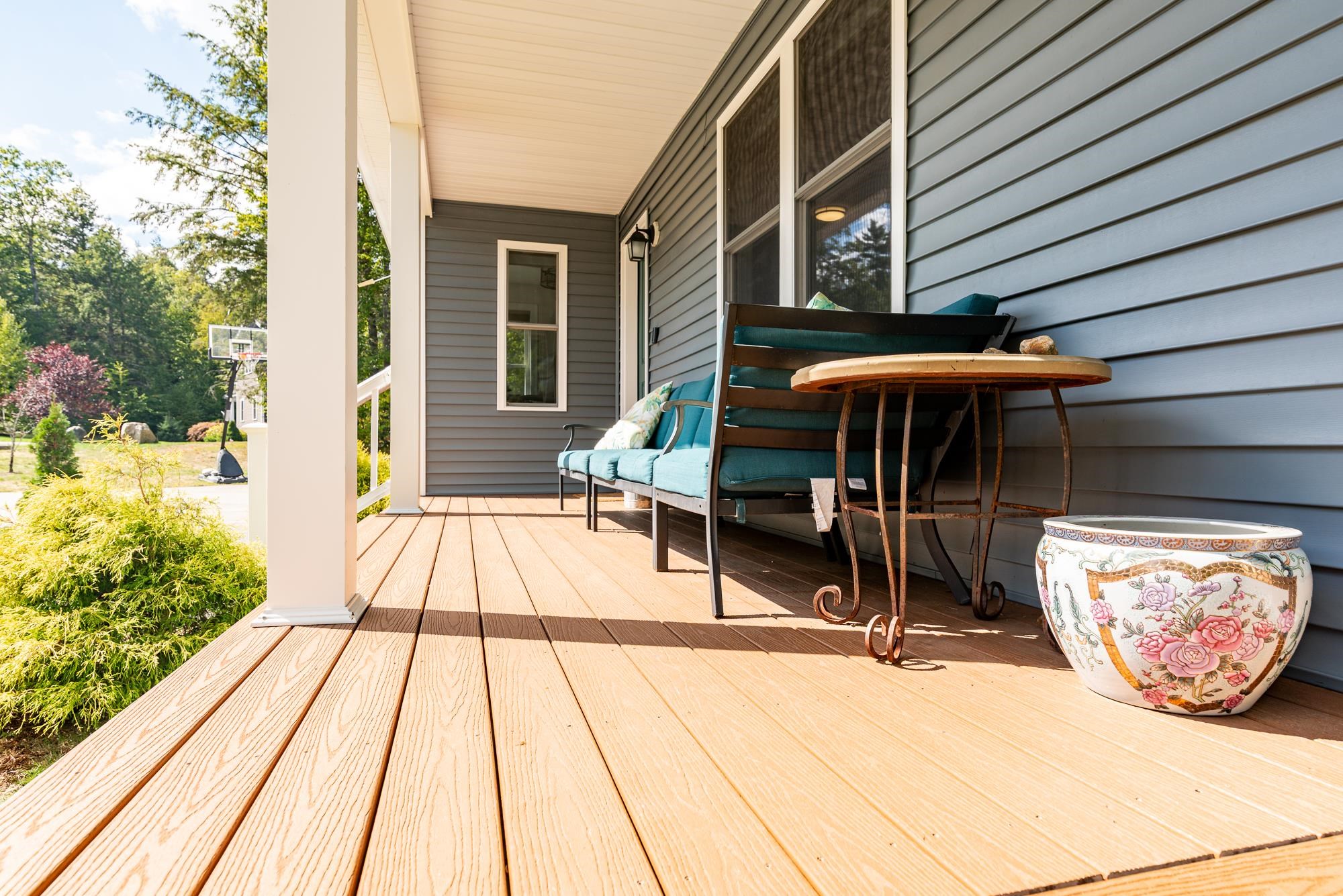 76 Overlook Cir, Barrington, NH 03825