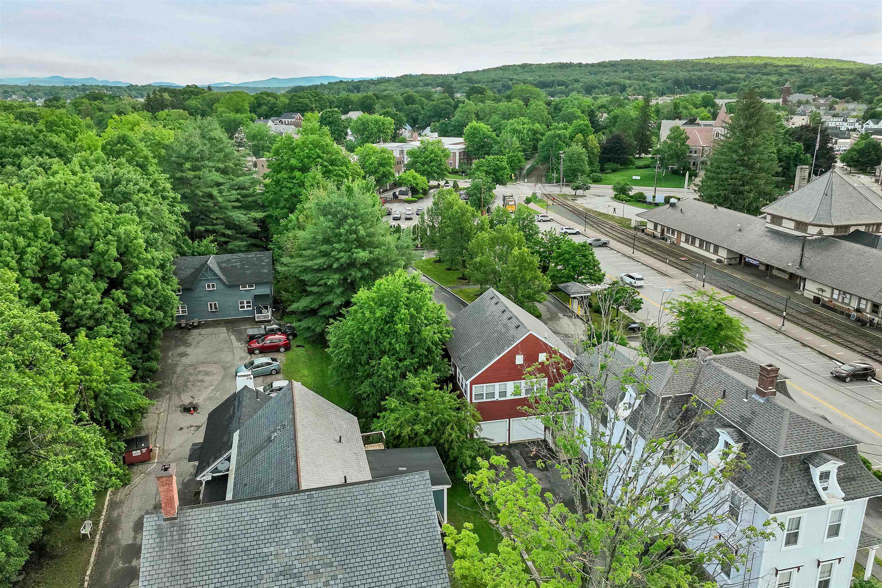 31 New Salem St, Laconia, NH 03246