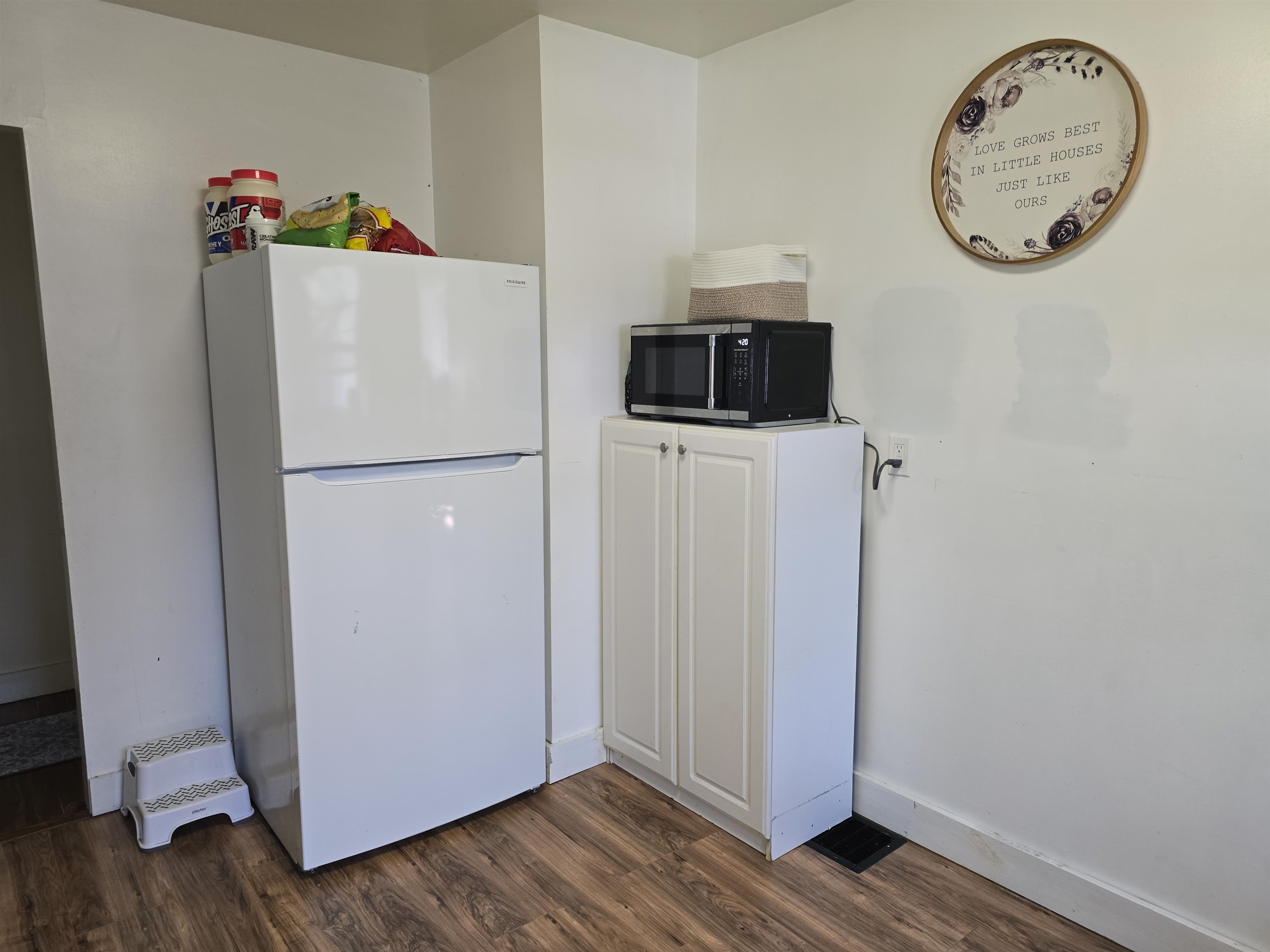 469 Old Claremont Rd, Charlestown, NH 03603