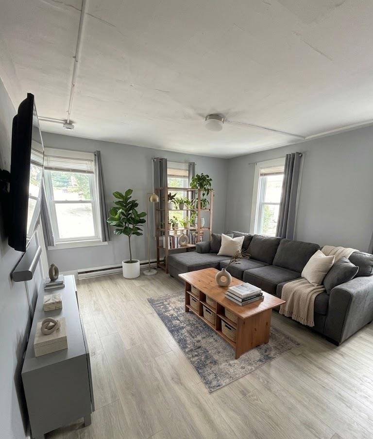 44 Bridge St, Hillsborough, NH 03244