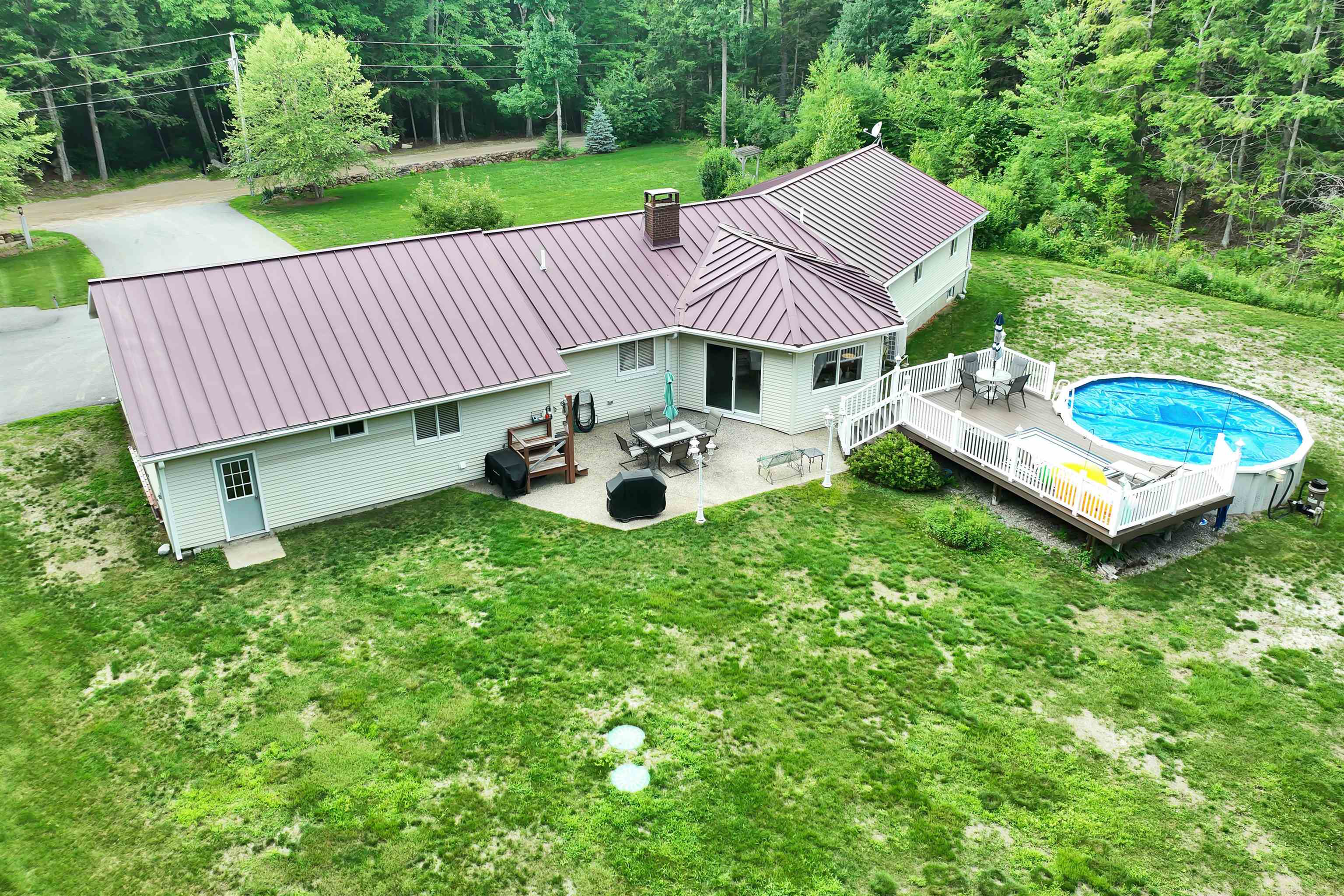 15 Elmi Dr, Rindge, NH 03461