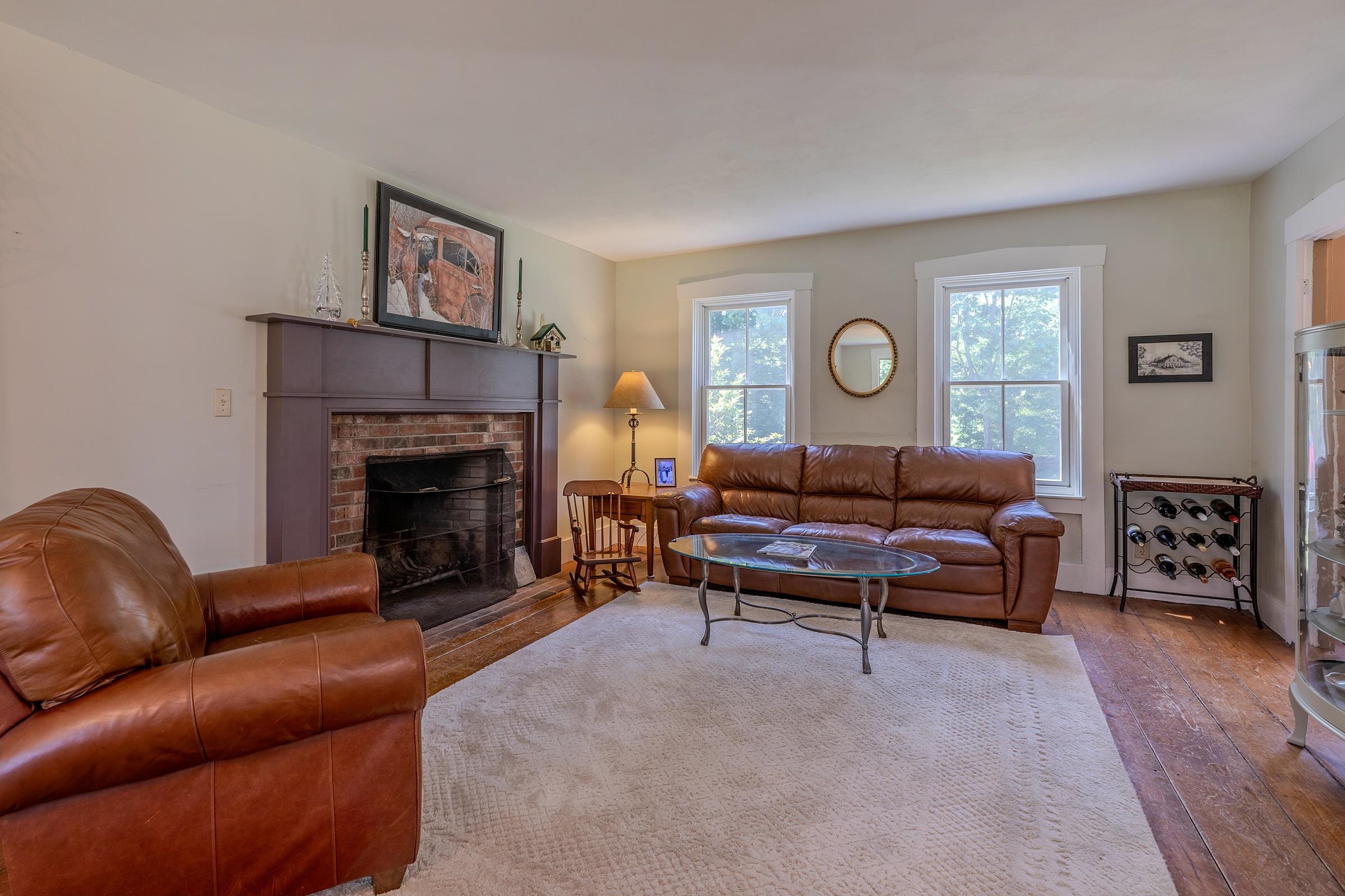 Living room 25755055