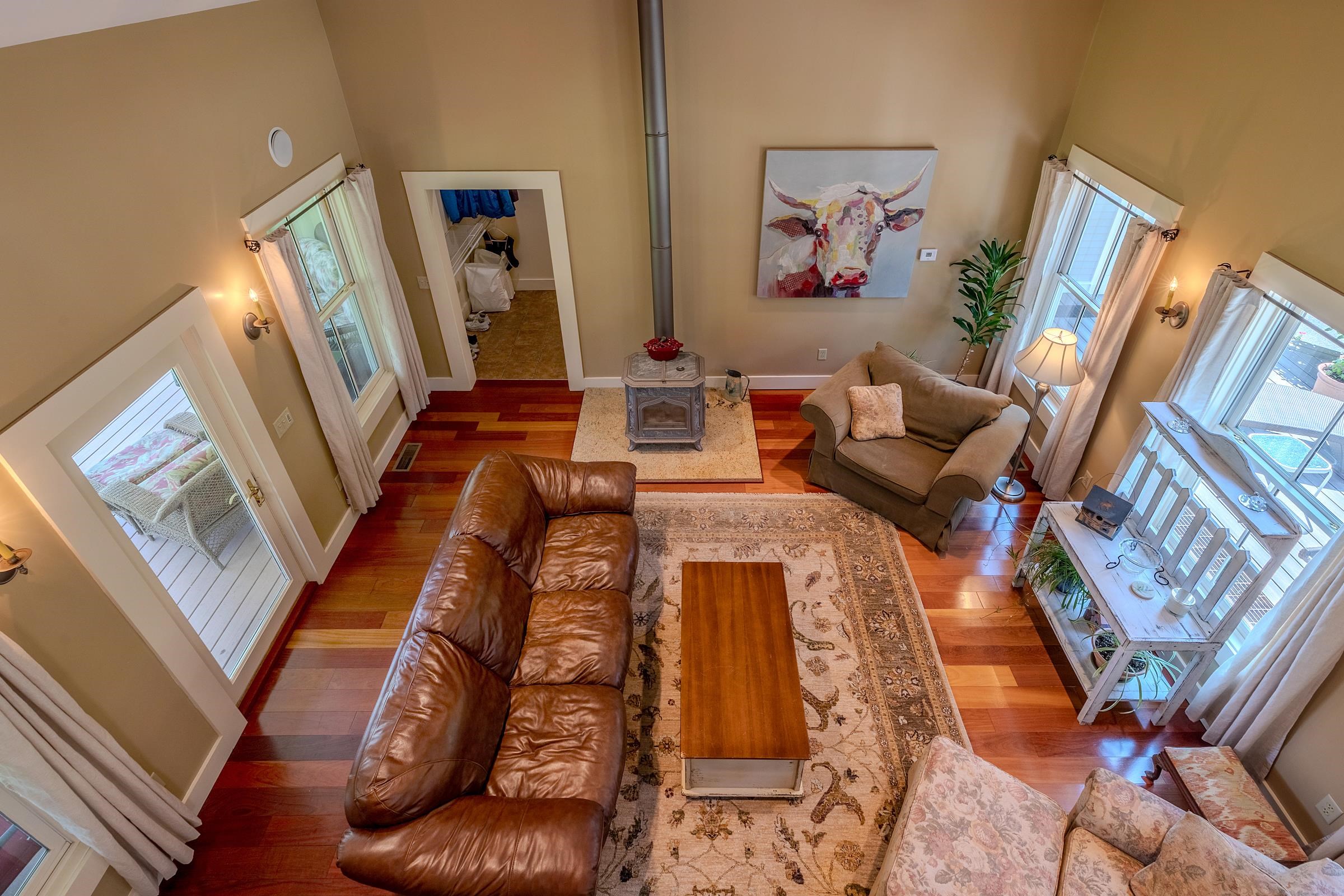 View of family room 25755106