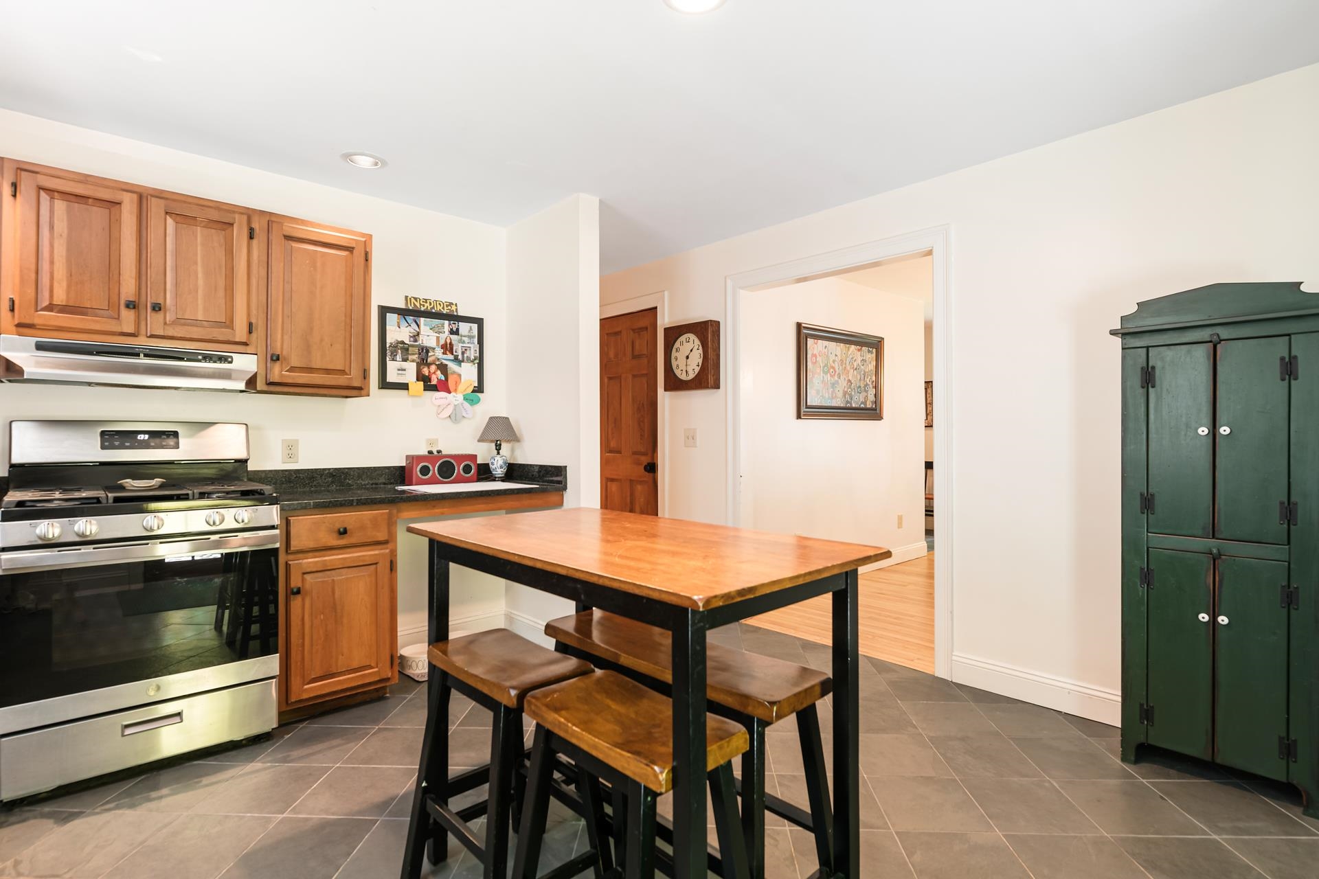 21 Hummingbird Hill, Grantham, NH 03753