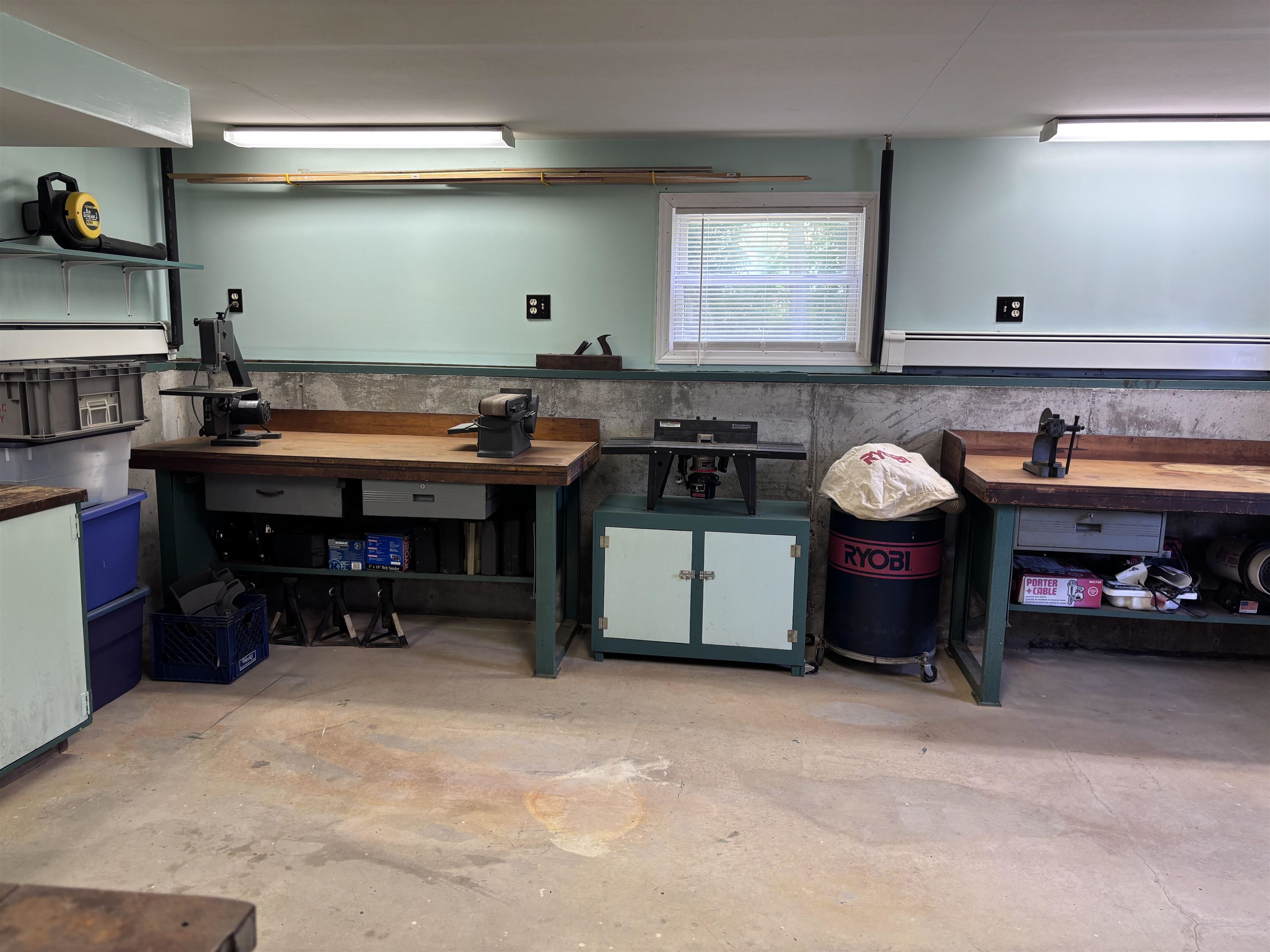 Workshop off the garage