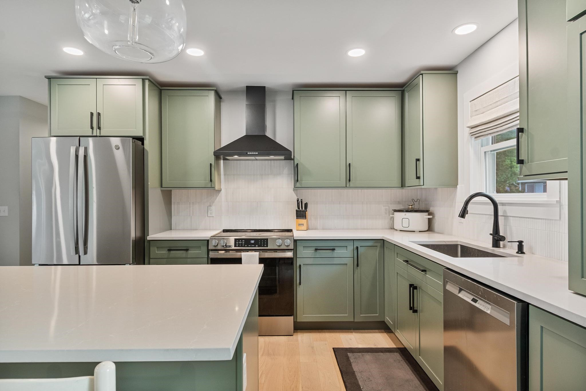 Photo 2 of Single family home for sale at 5 Patricia Pl, Essex Junction, VT 05452 | MLS# 5099889 | Listing updated on 2026-10-05