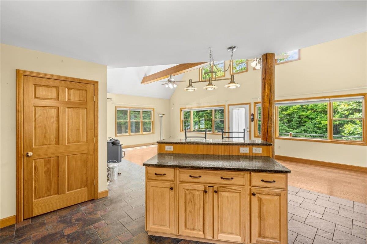 Large Windows & Bright Space