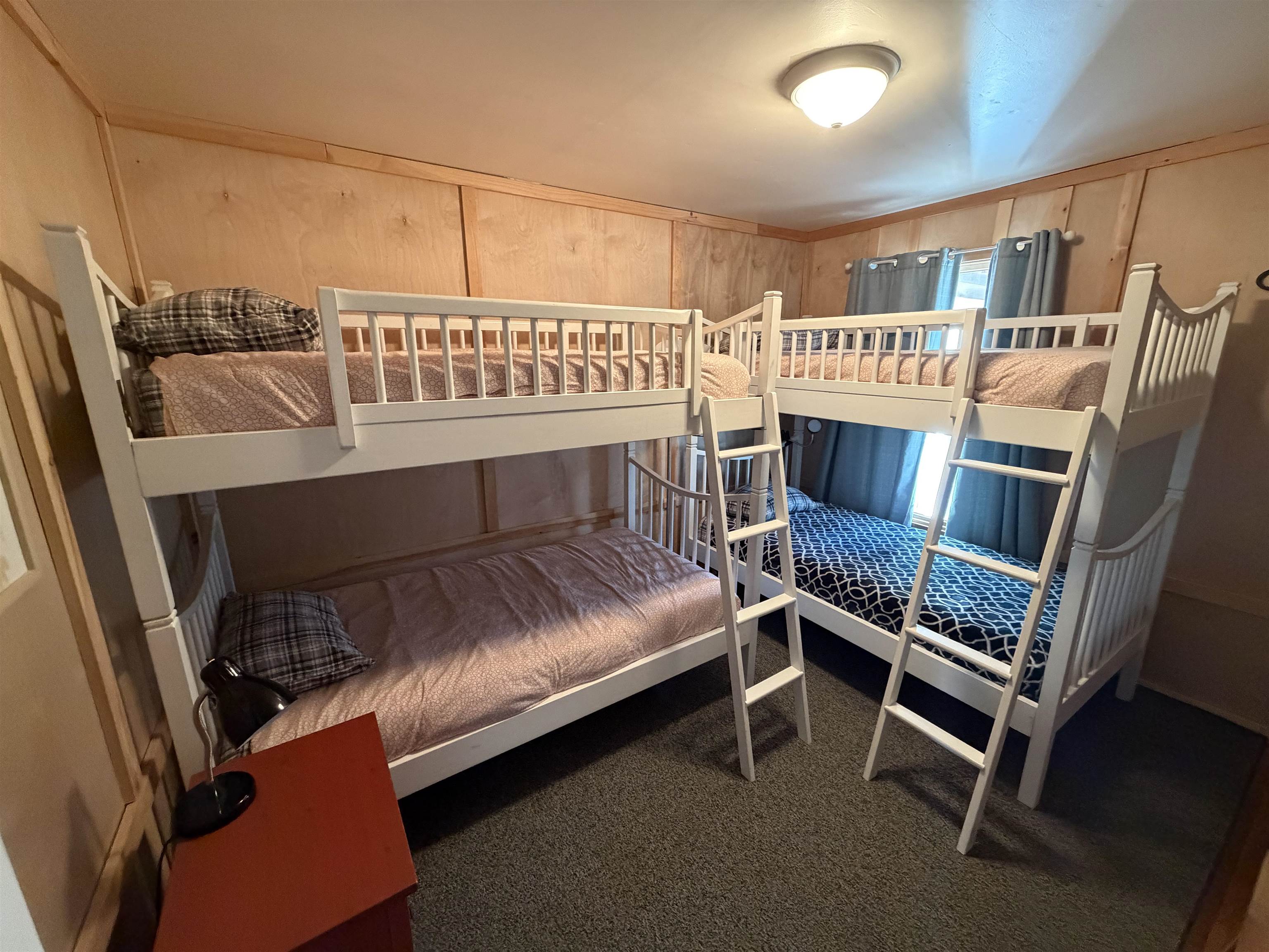 THE BUNK ROOM