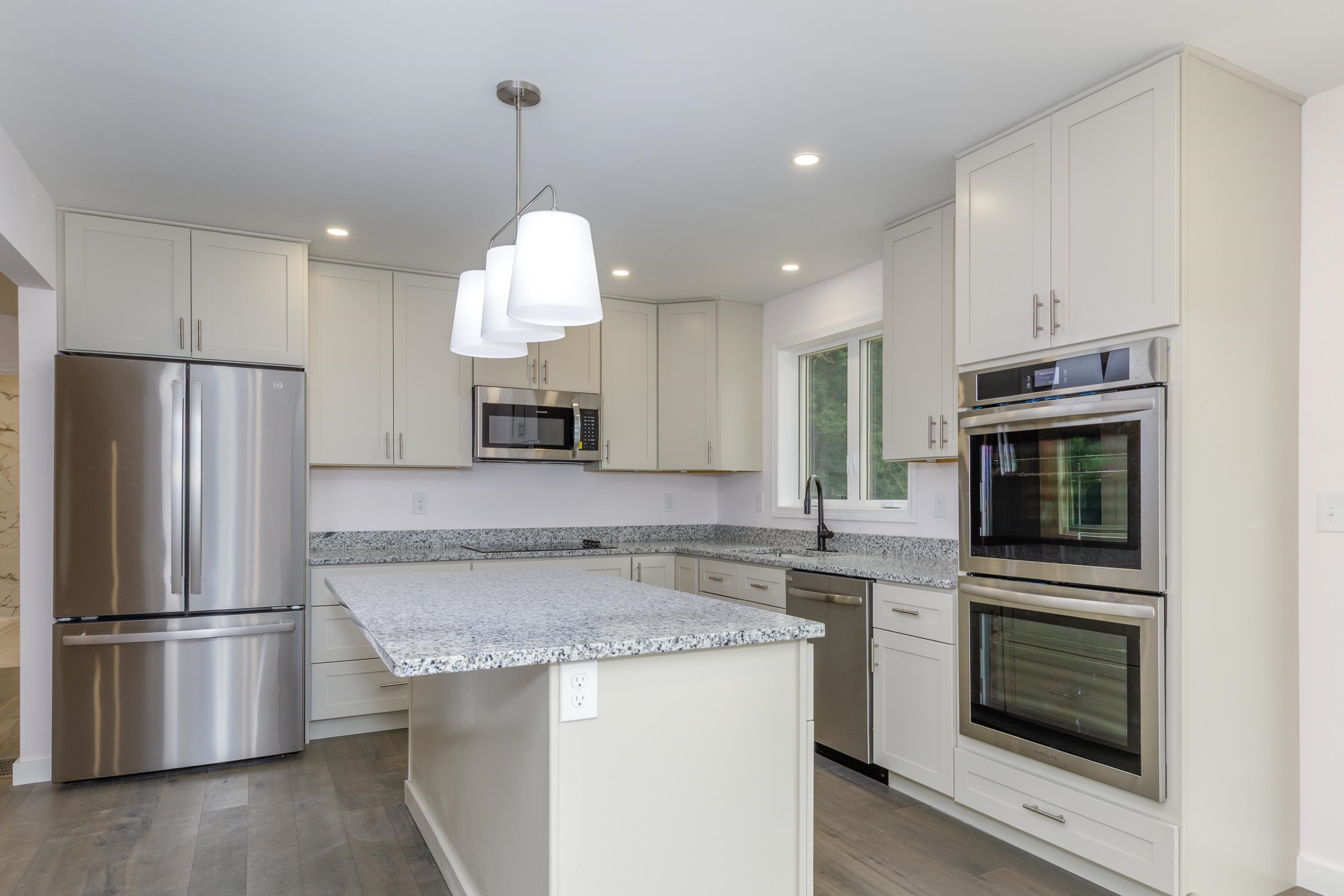 603 Clough Hill Rd, Loudon, NH 03307