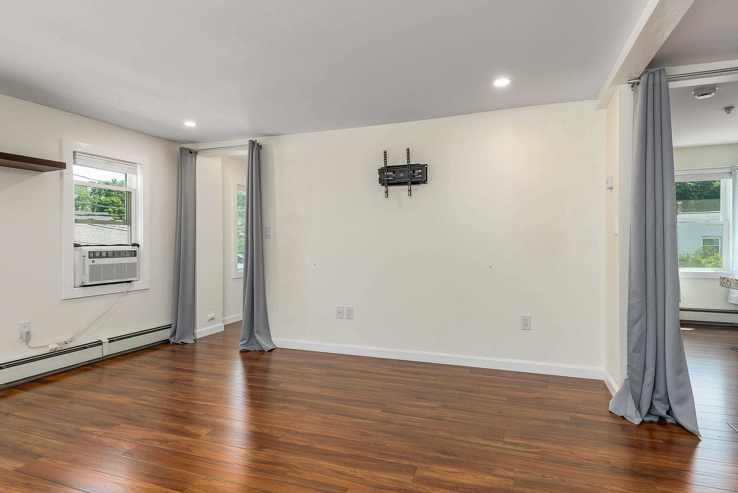 45 New York St #2, Dover, NH 03820