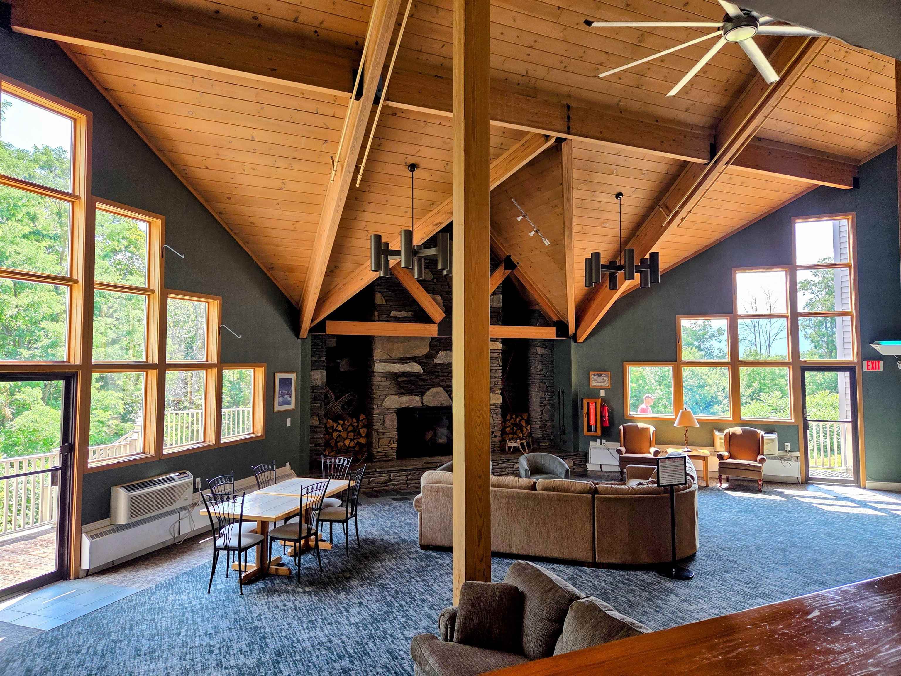 36 Lodge Rd #D203, Lincoln, NH 03251