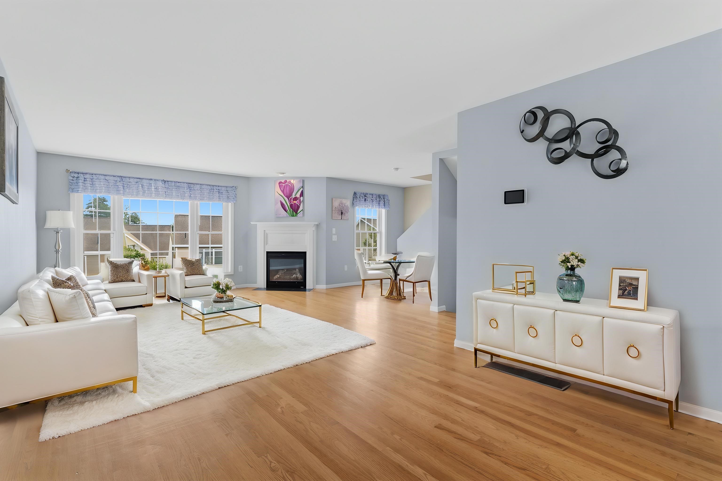 8 Canterberry Ct #A, Hudson, NH 03051