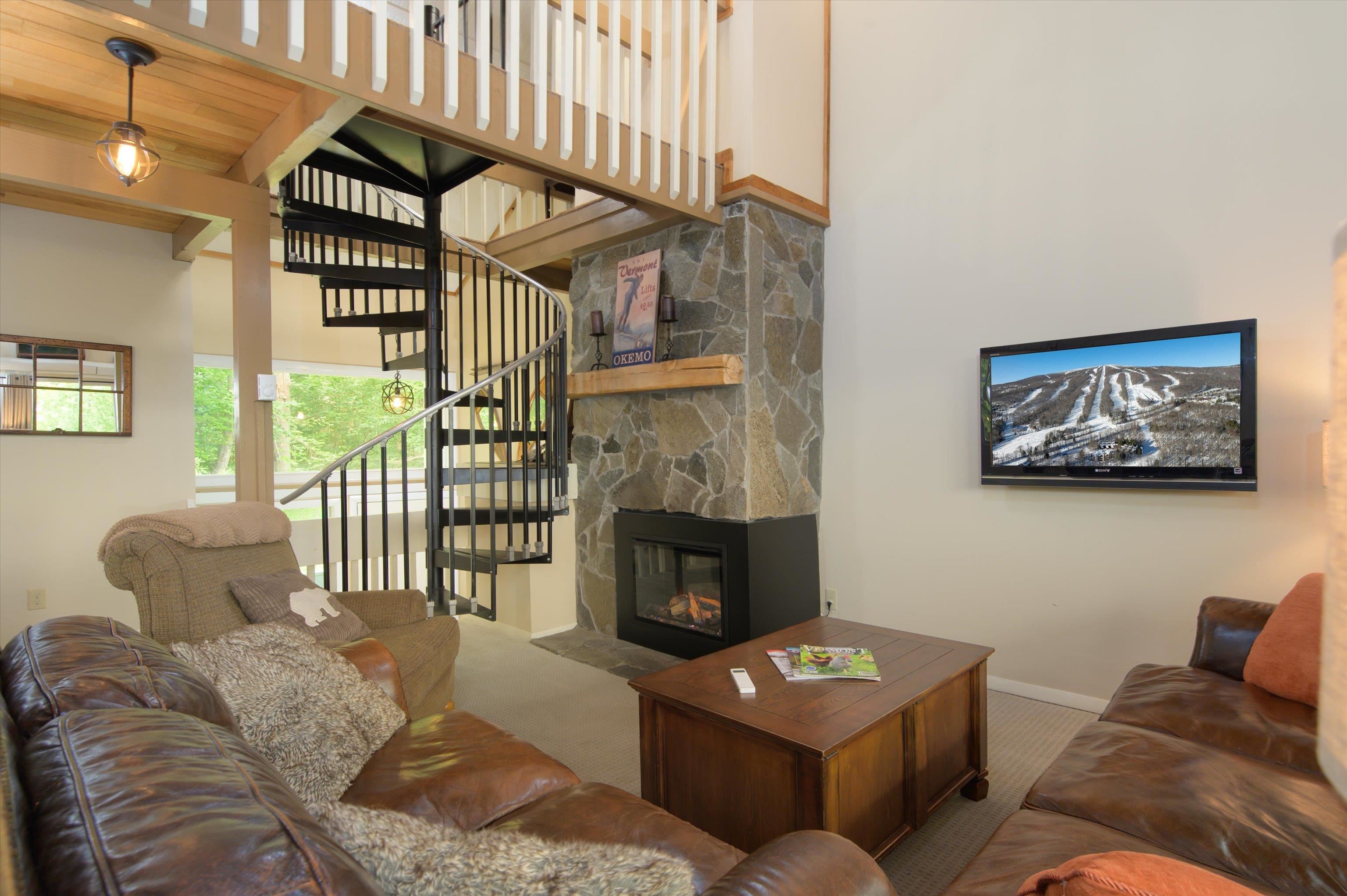 Open Dinning and Living Area 25772447