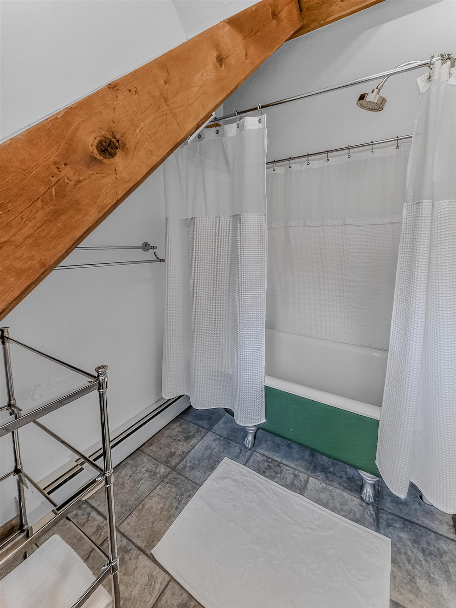 105 Swazey Ln, Bethlehem, NH 03574
