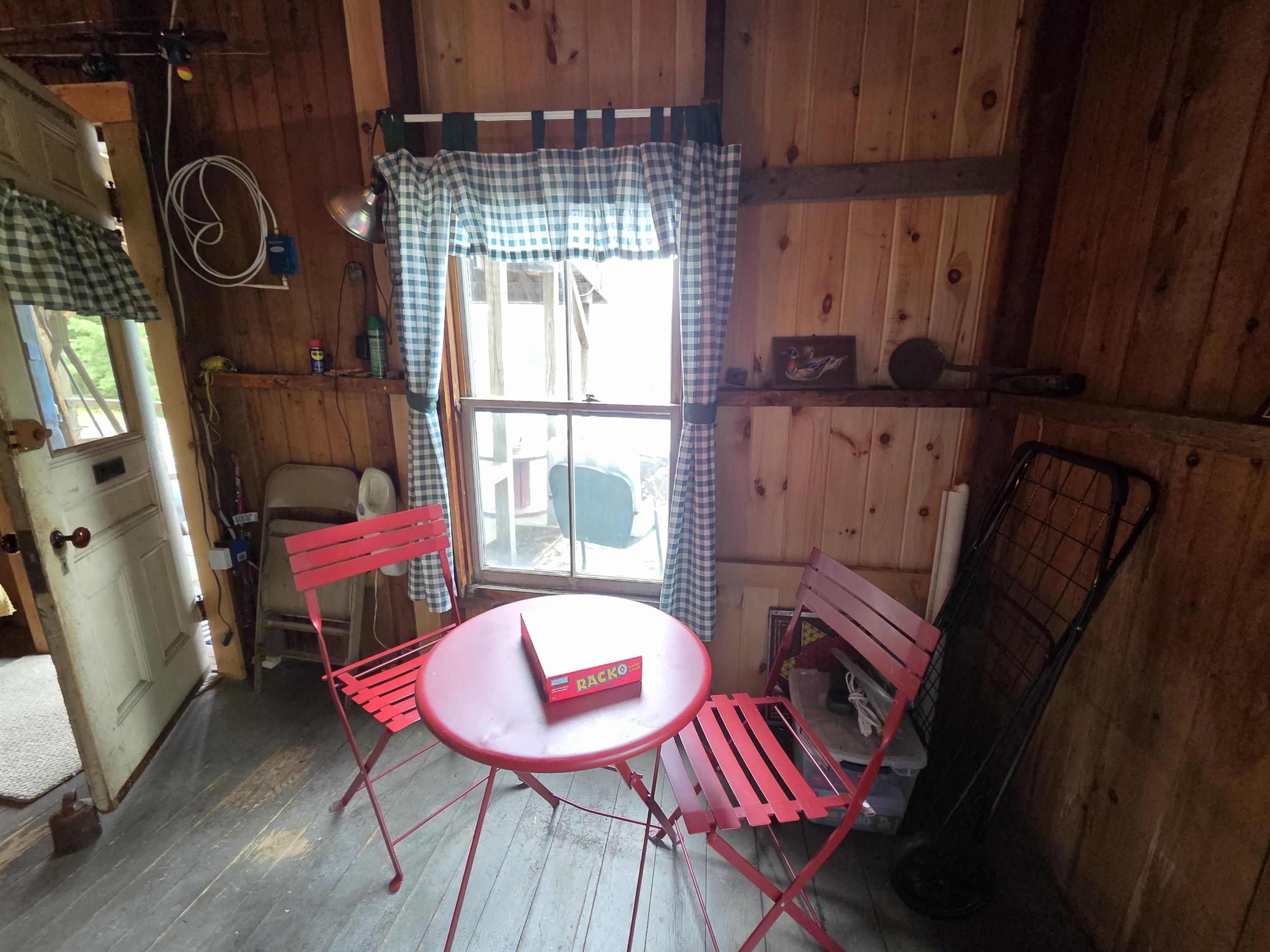 57 Tewksbury Pond Ldg, Grafton, NH 03240