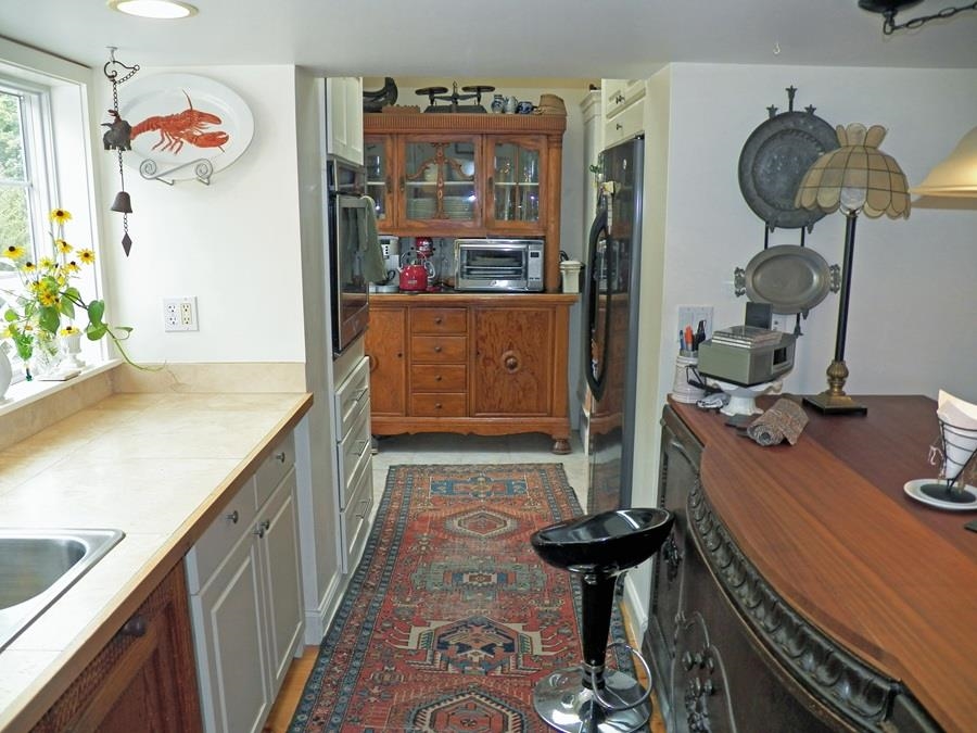 146 Calef Hw, Barrington, NH 03825