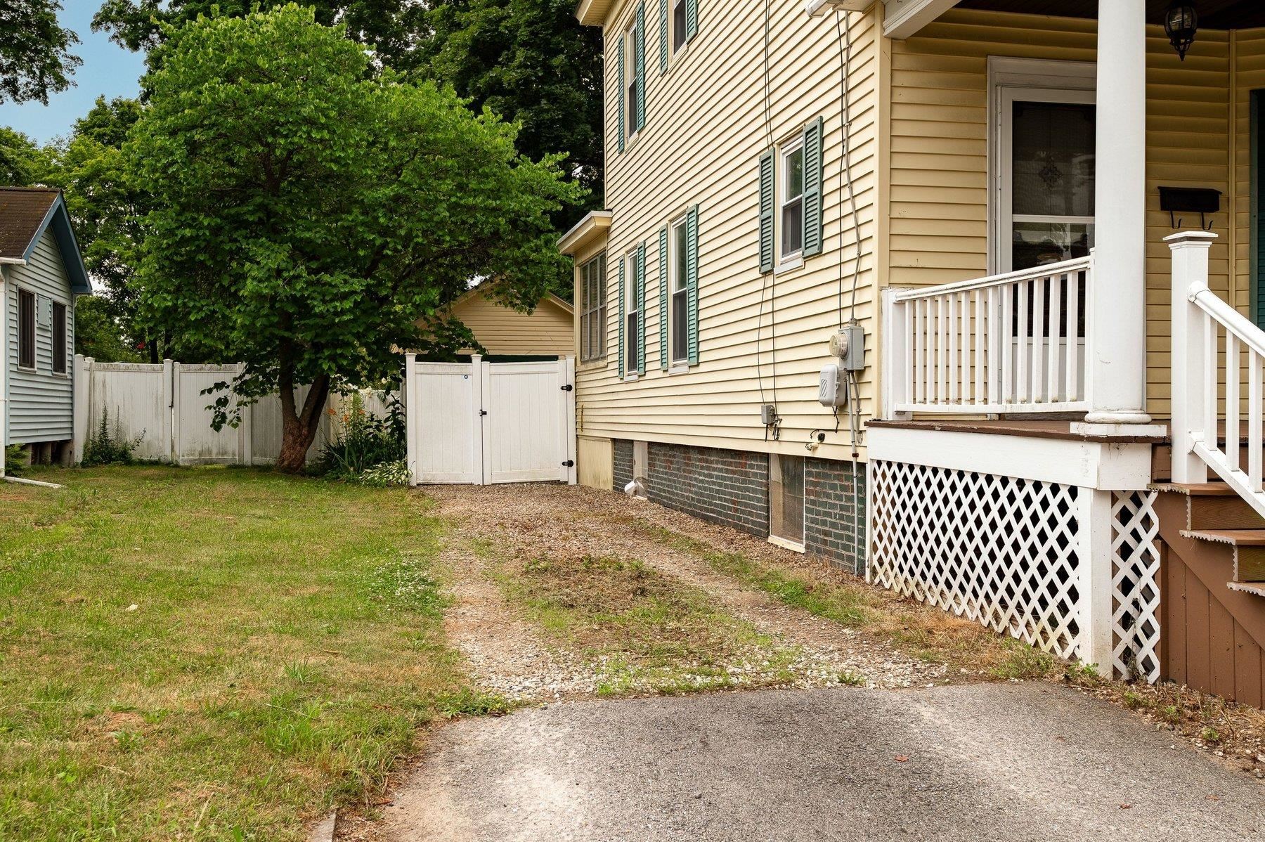 3 May St, Rochester, NH 03867