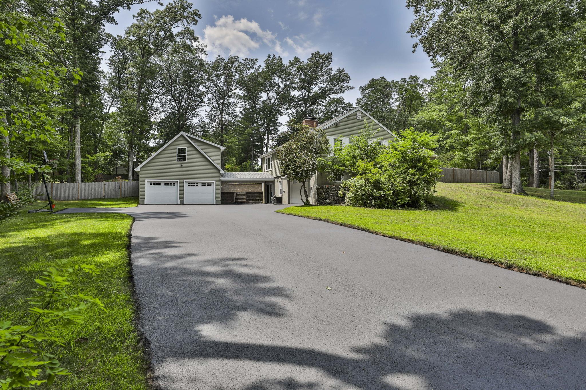 3rd image of 28 Beverlee Dr, Nashua, NH 03064 | MLS# 5100346