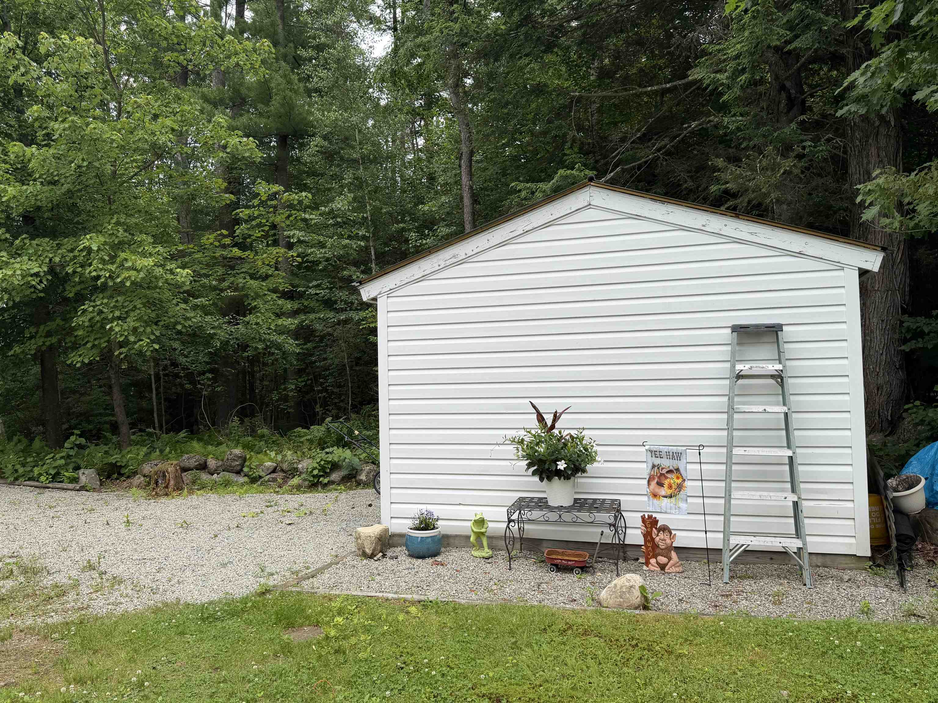 12 Wetherby Dr, Winchester, NH 03470
