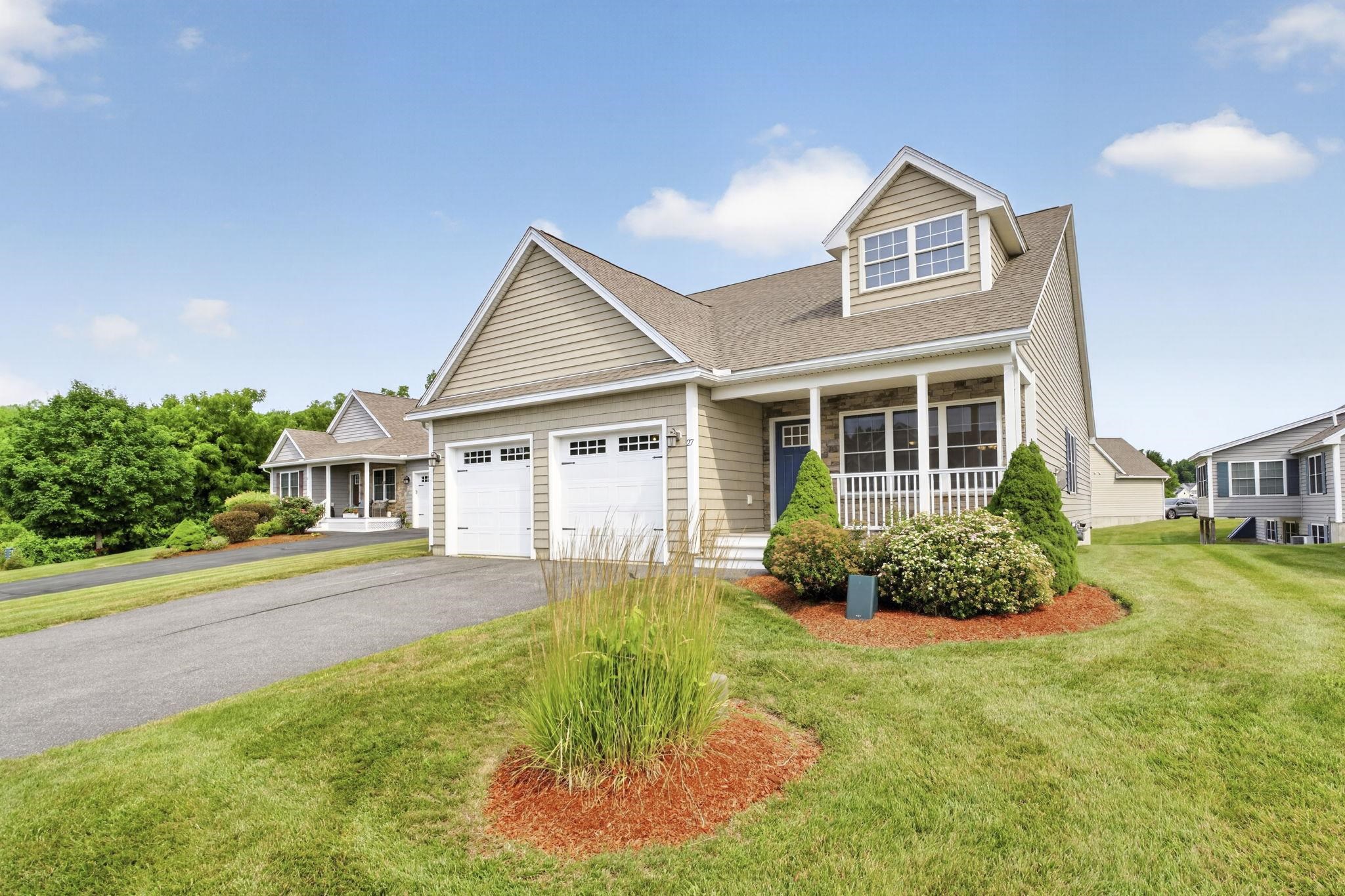 27 Leybridge Dr, Hudson, NH 03051-3278