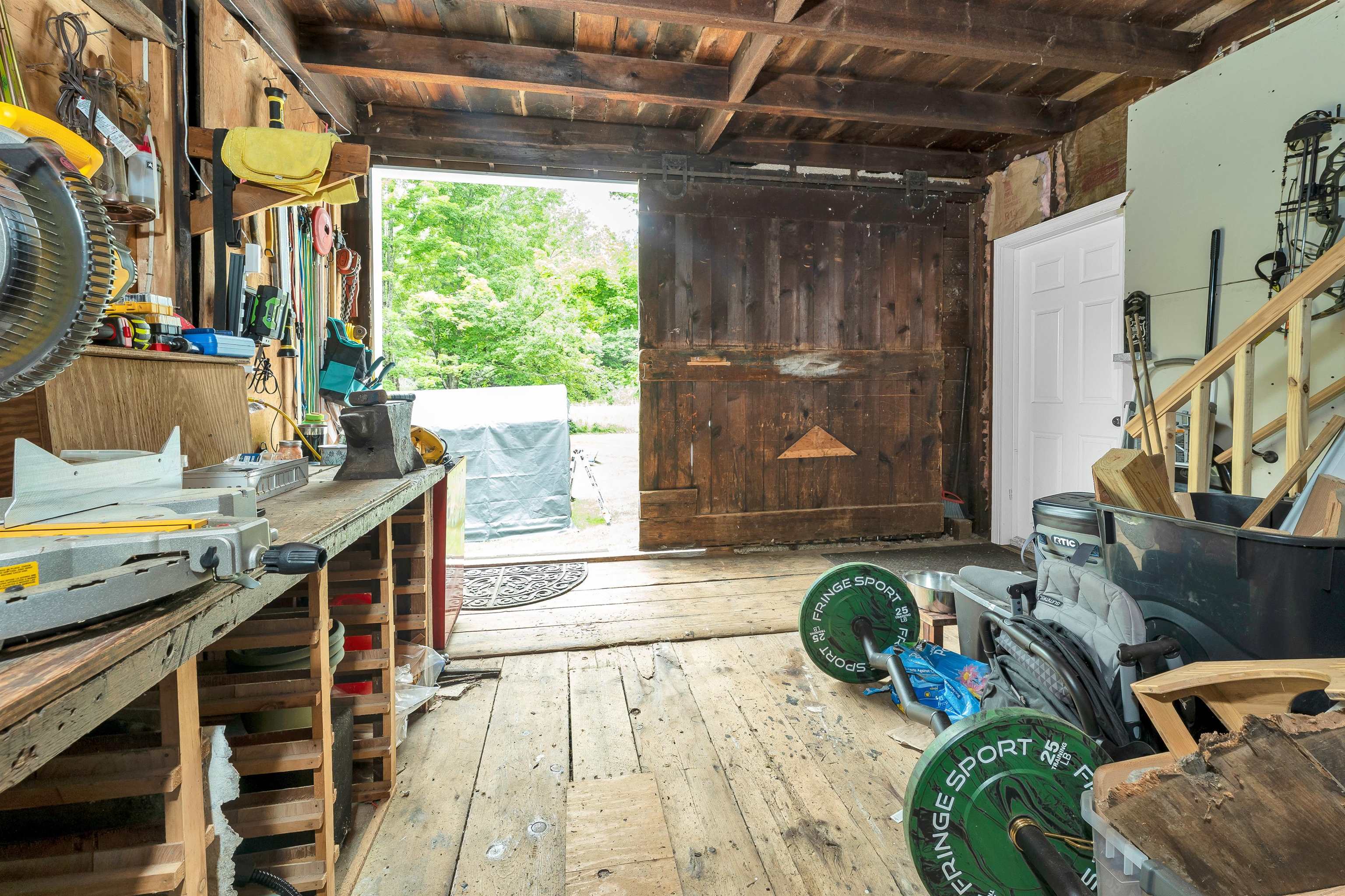 Barn- lower level