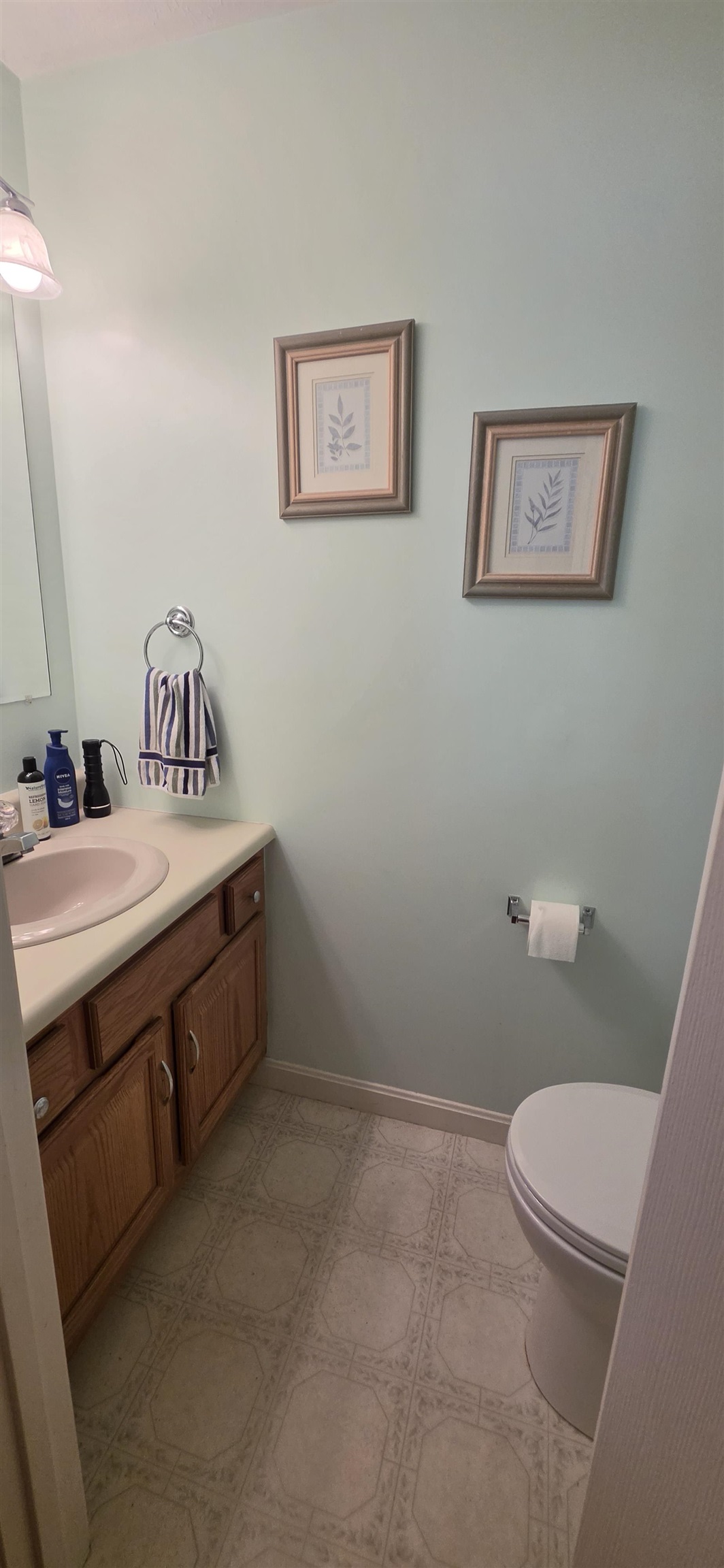 Photo 7 of 23
