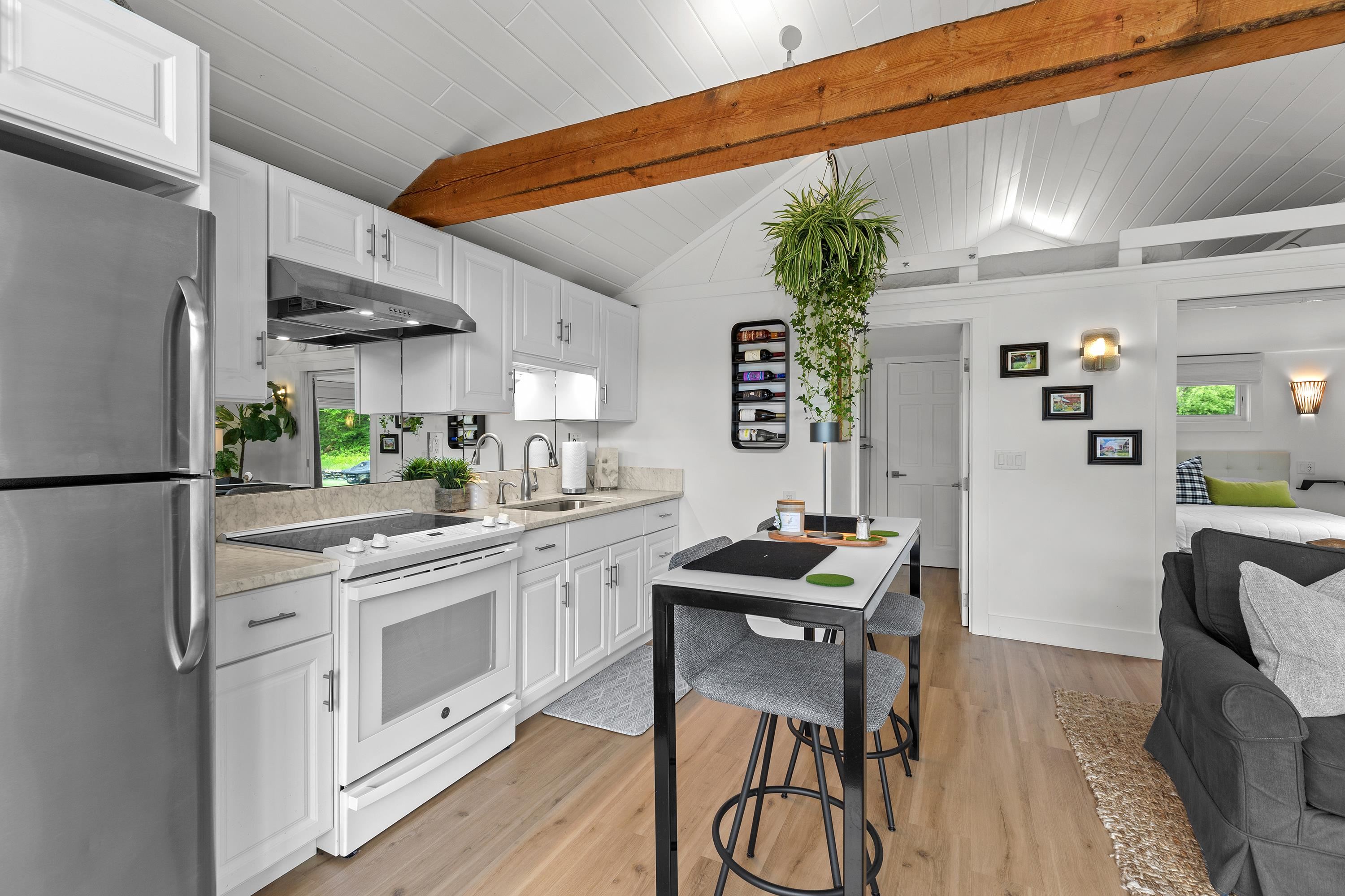 31 - 37 River Cottage Ln, Orford, NH 03777