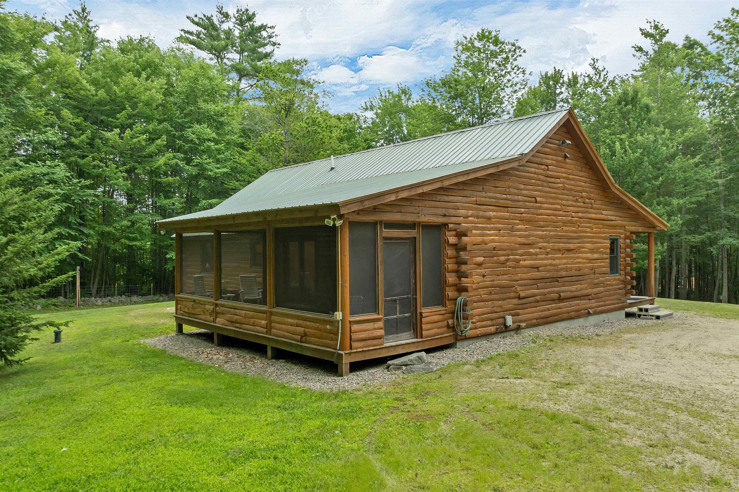 15 Neal Hill Rd, Wolfeboro, NH 03894