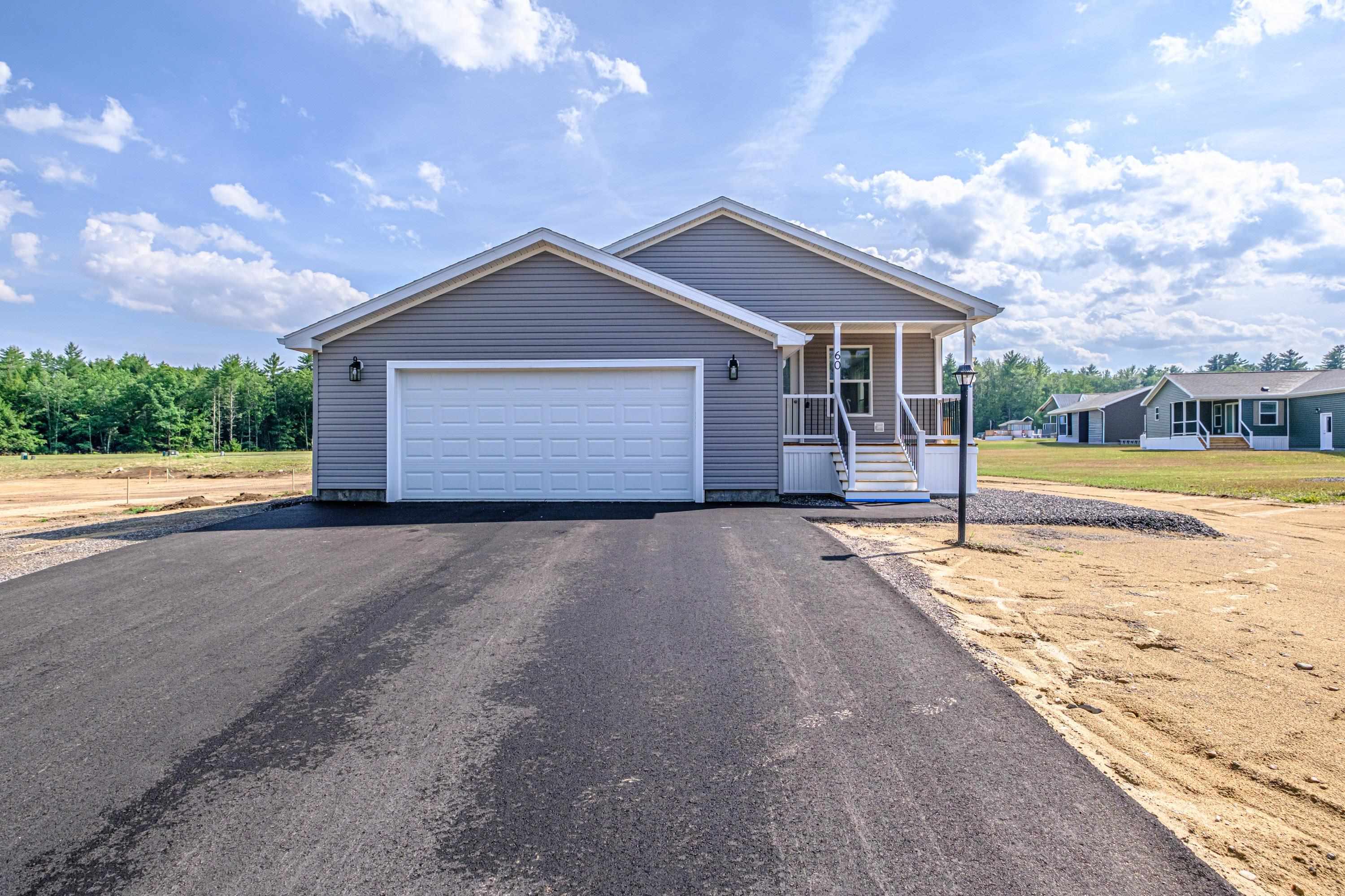60 Diamondback Dr, Rochester, NH 03868