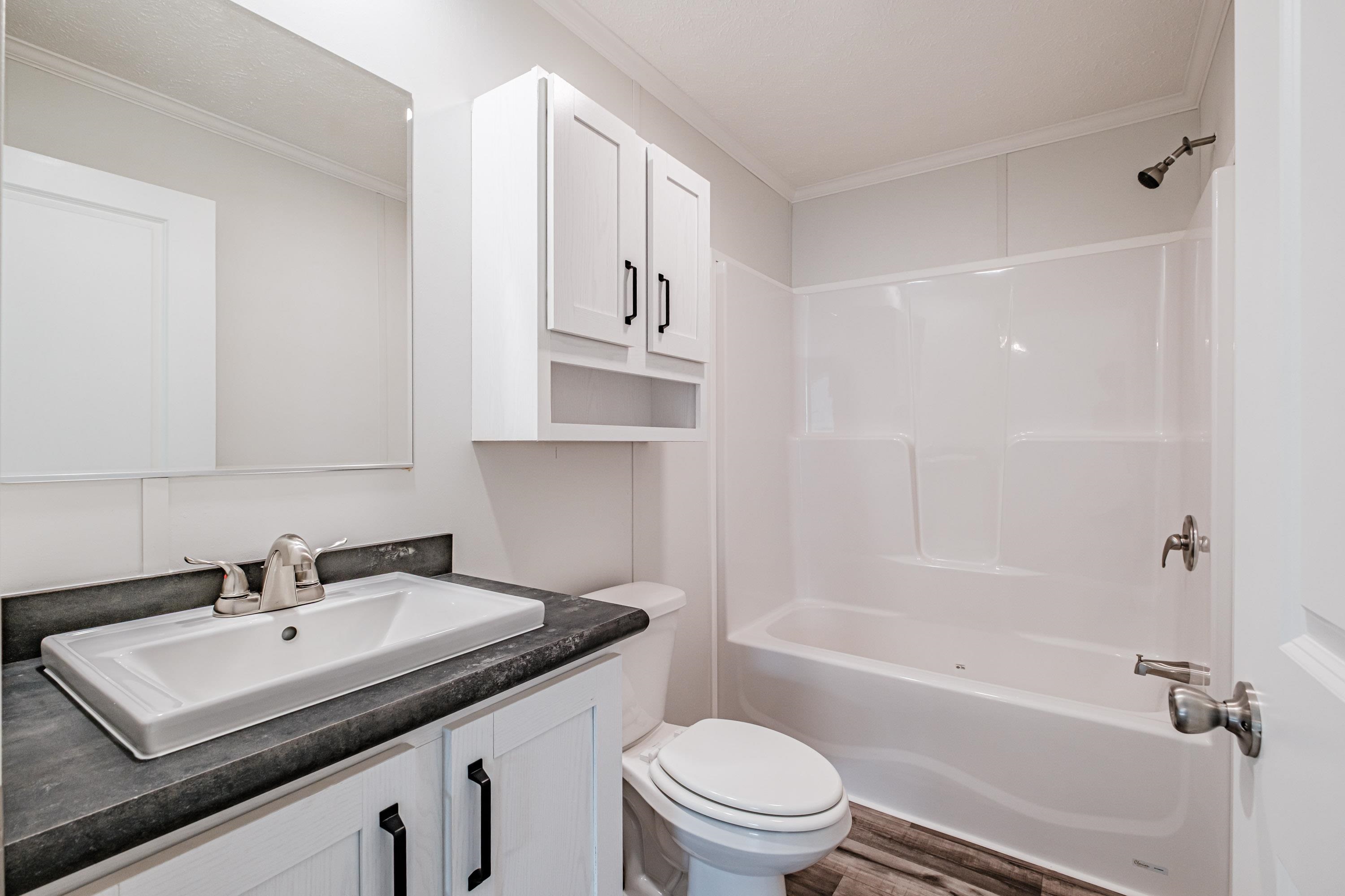 67 Diamondback Dr, Rochester, NH 03868