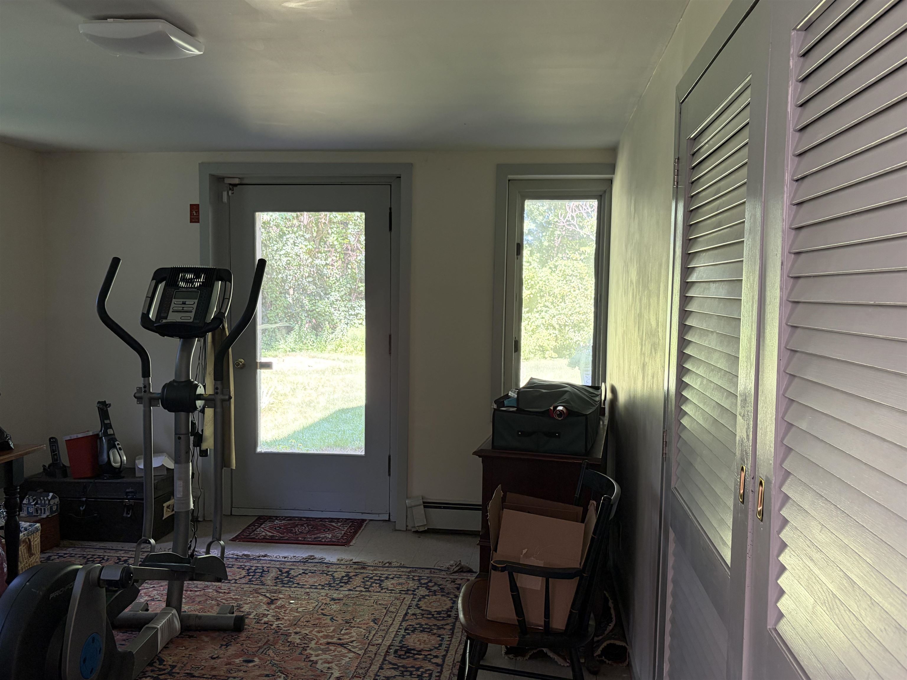 217 Kensington Rd, Hampton Falls, NH 03844