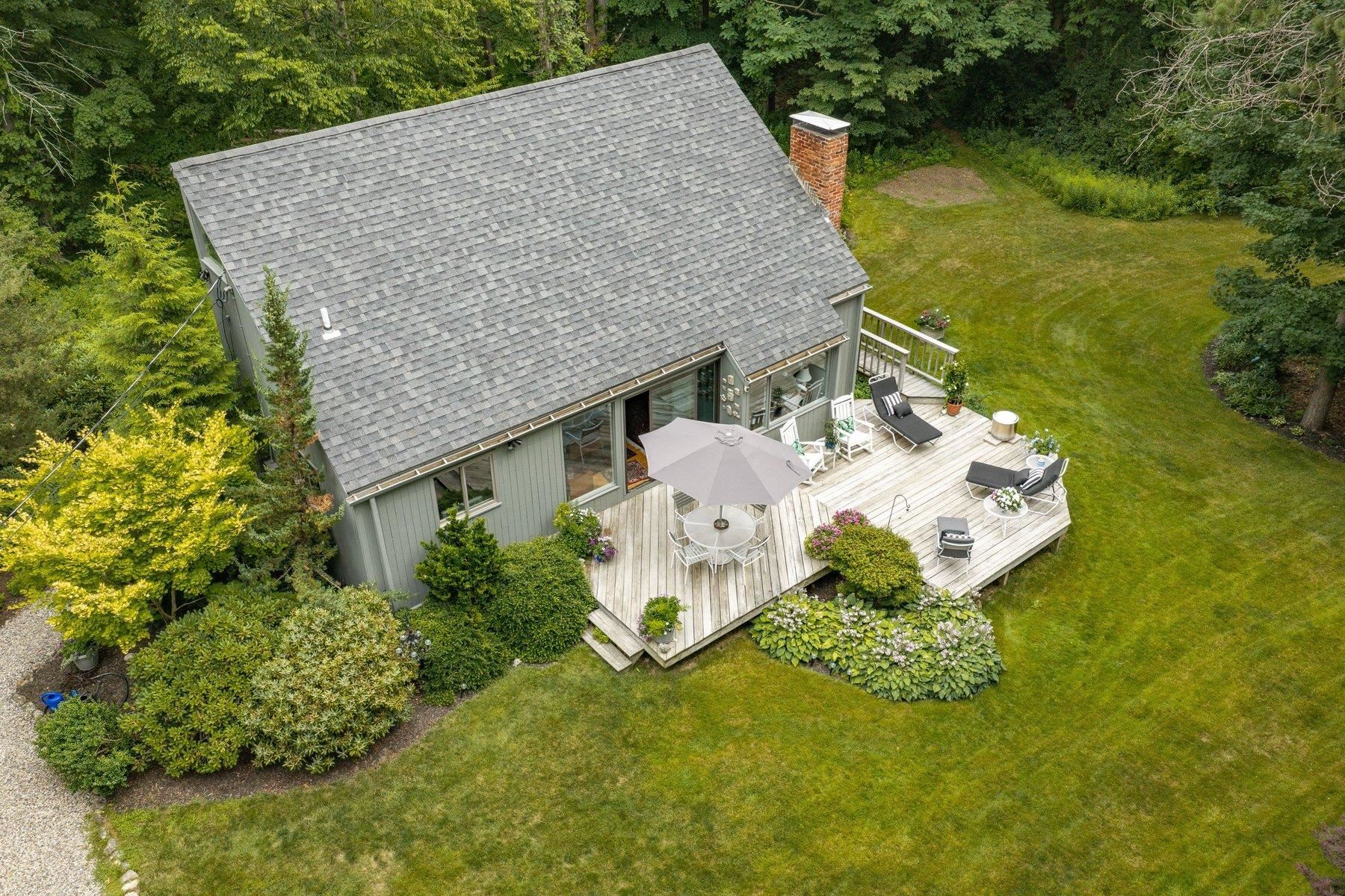 217 Kensington Rd, Hampton Falls, NH 03844