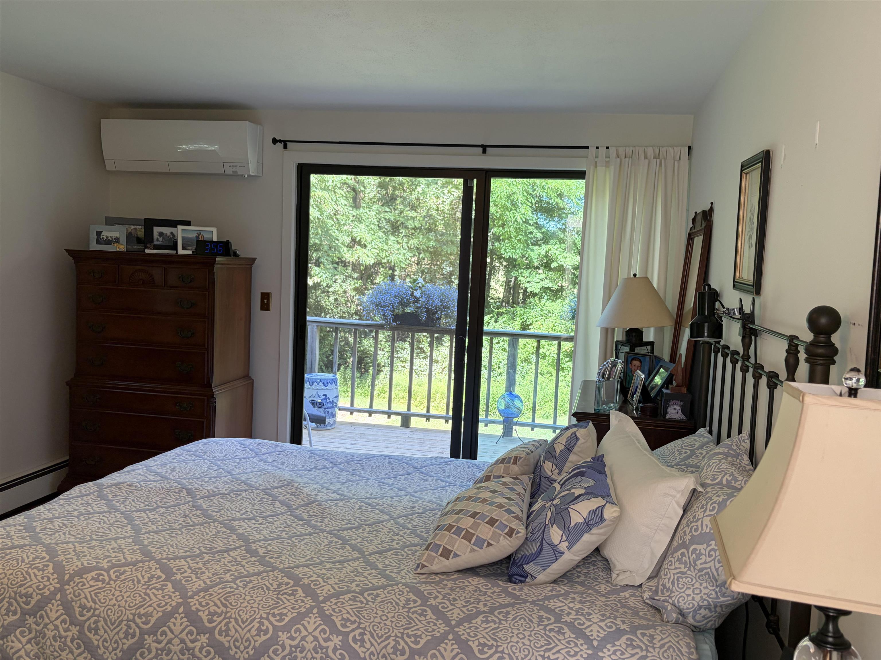 217 Kensington Rd, Hampton Falls, NH 03844