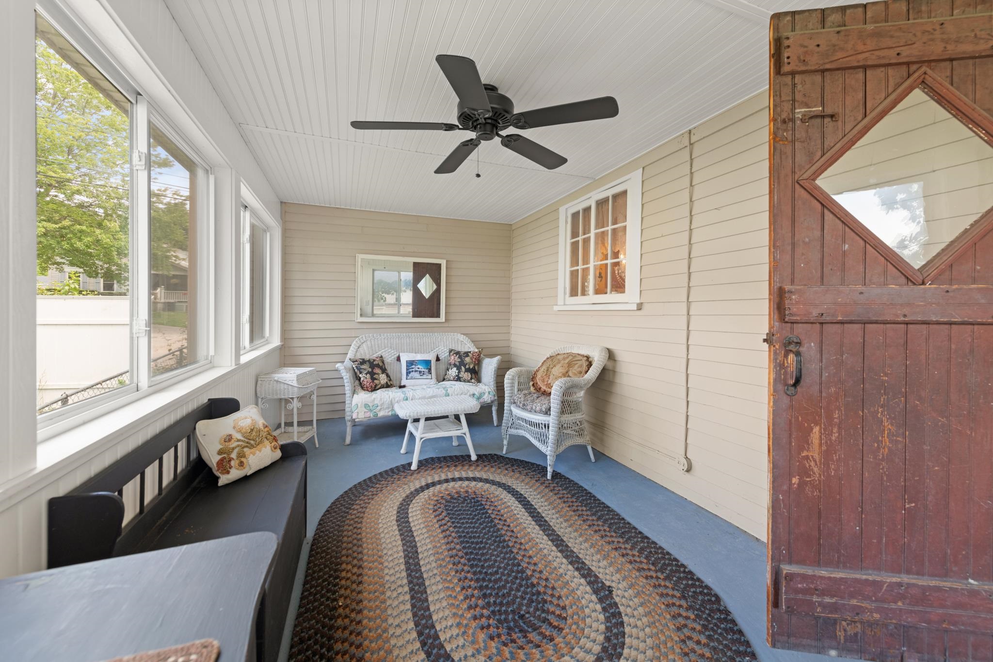 34 Pearl St, Franklin, NH 03235