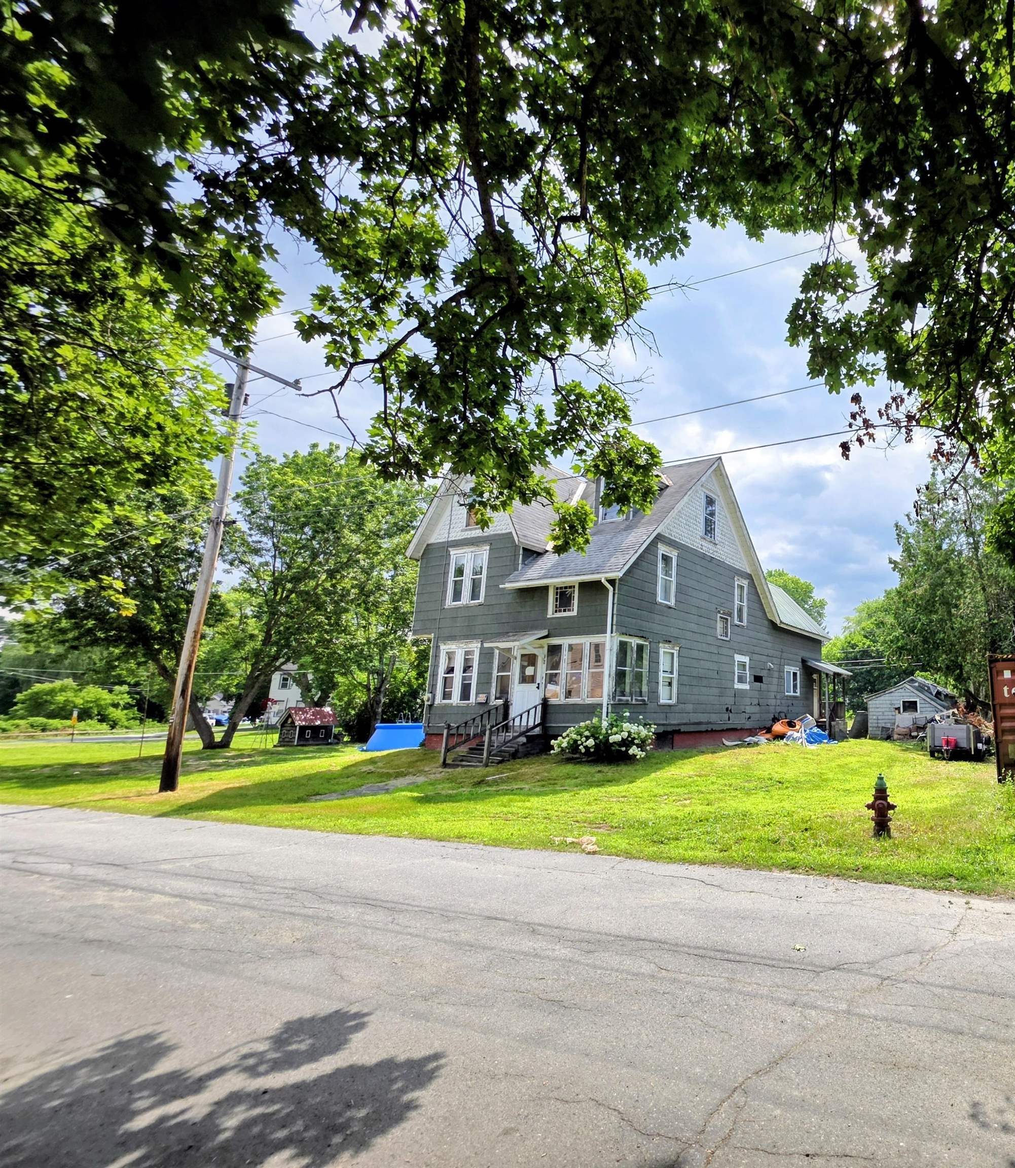 Locust St-Front and Side View