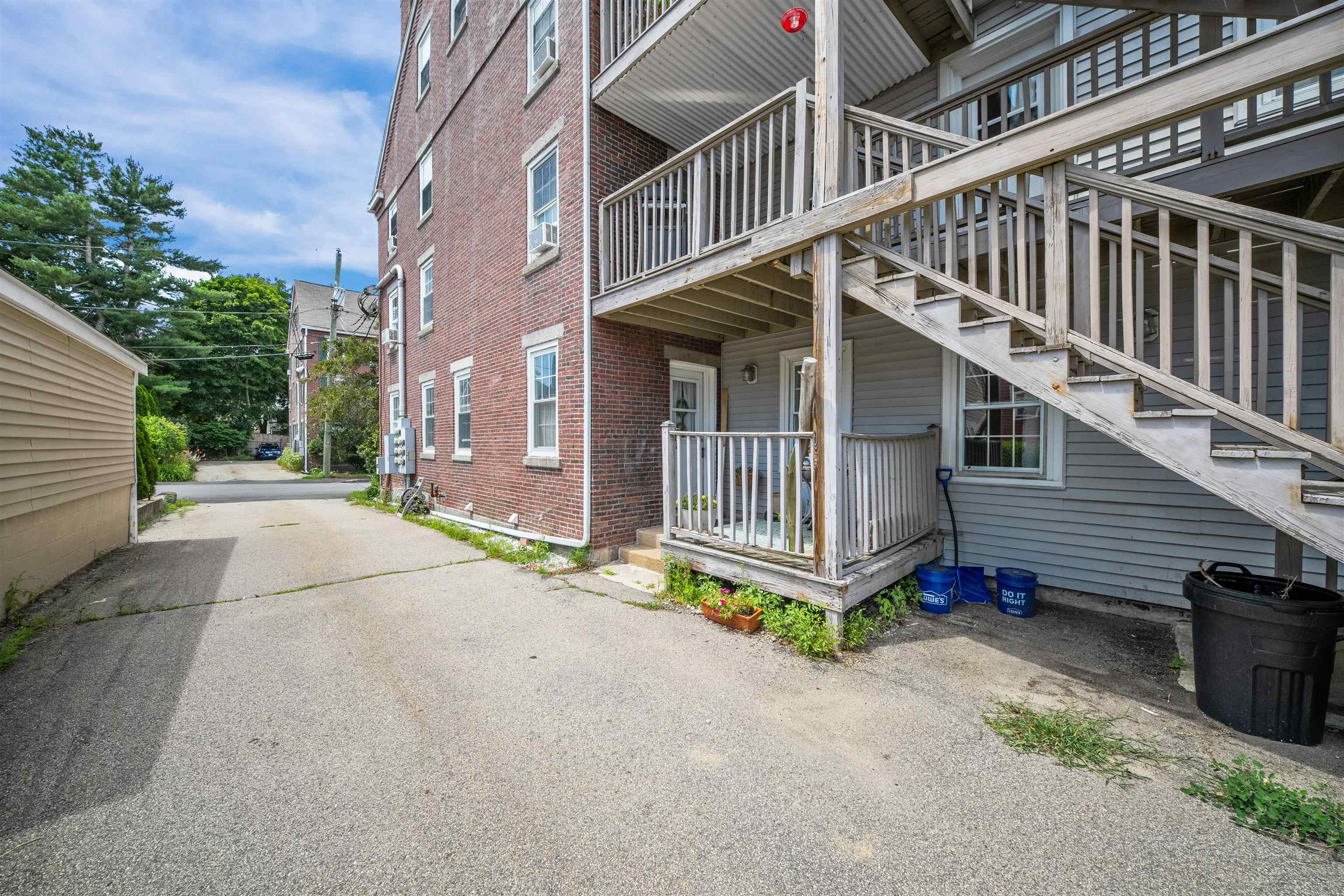 426 Second St #1, Rollinsford, NH 03869