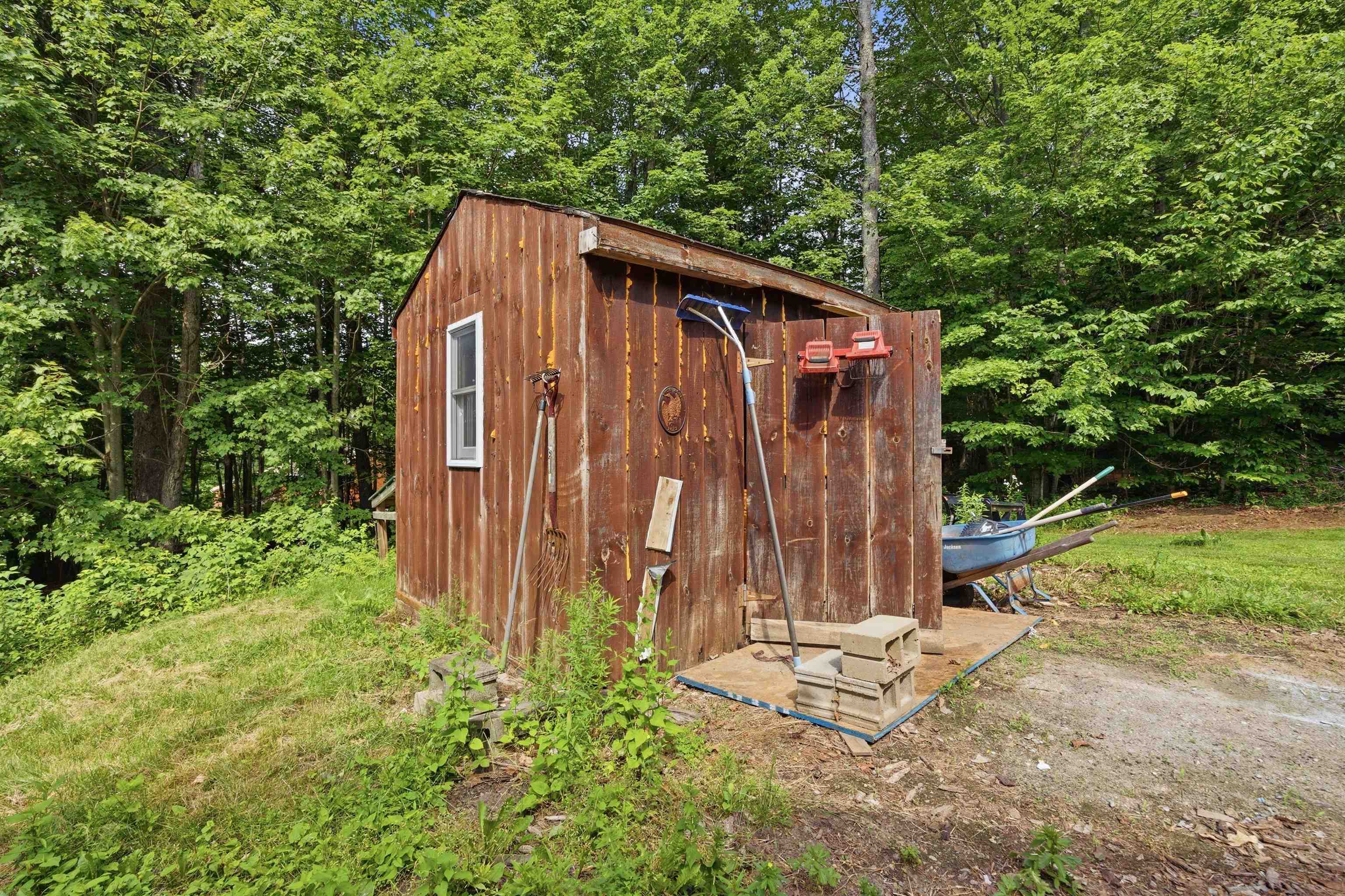 314 Old Bristol Rd, New Hampton, NH 03256