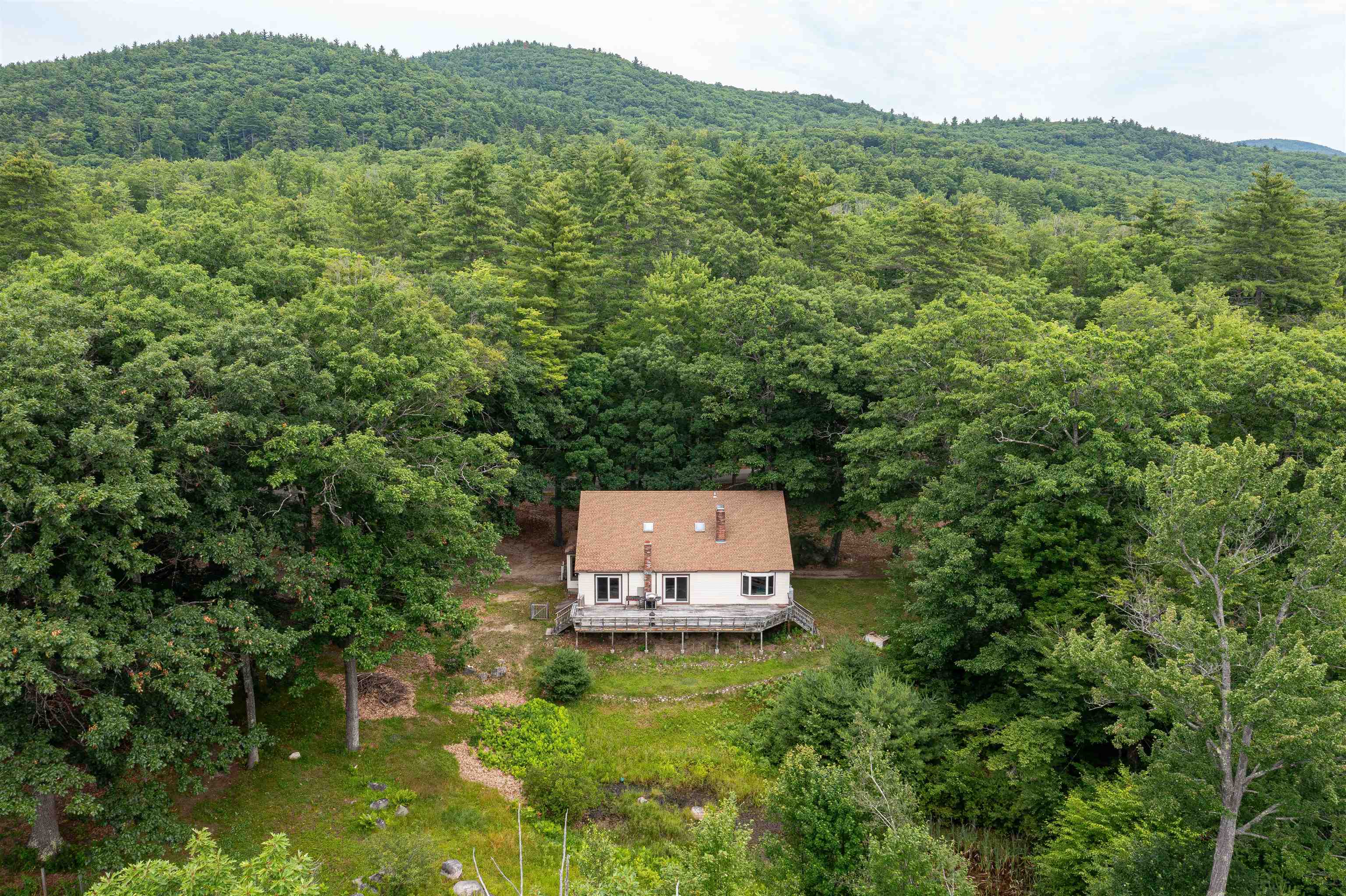 90 Champion Hill Rd, Effingham, NH 03882