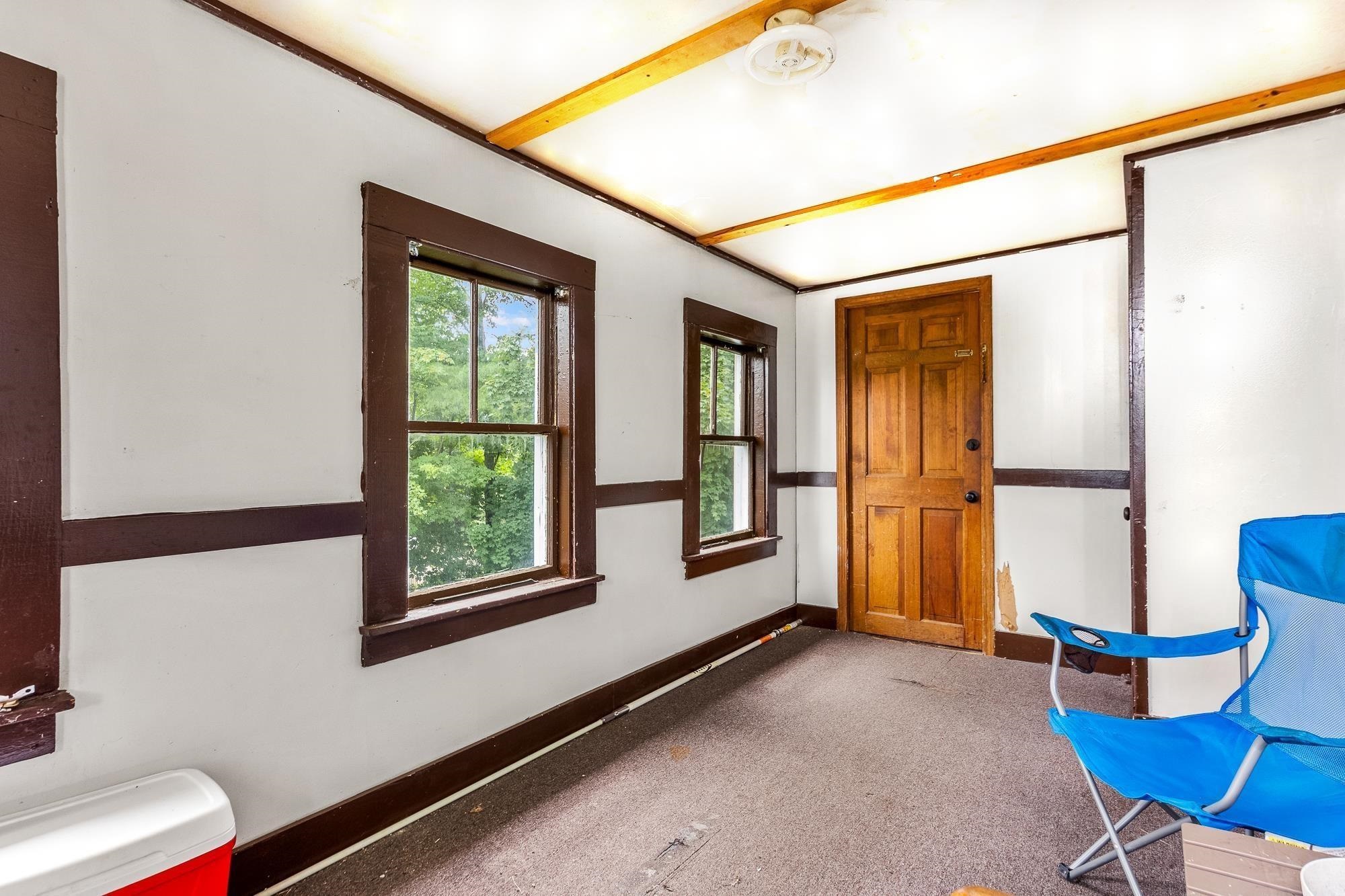 11 Cleveland St, Rochester, NH 03867