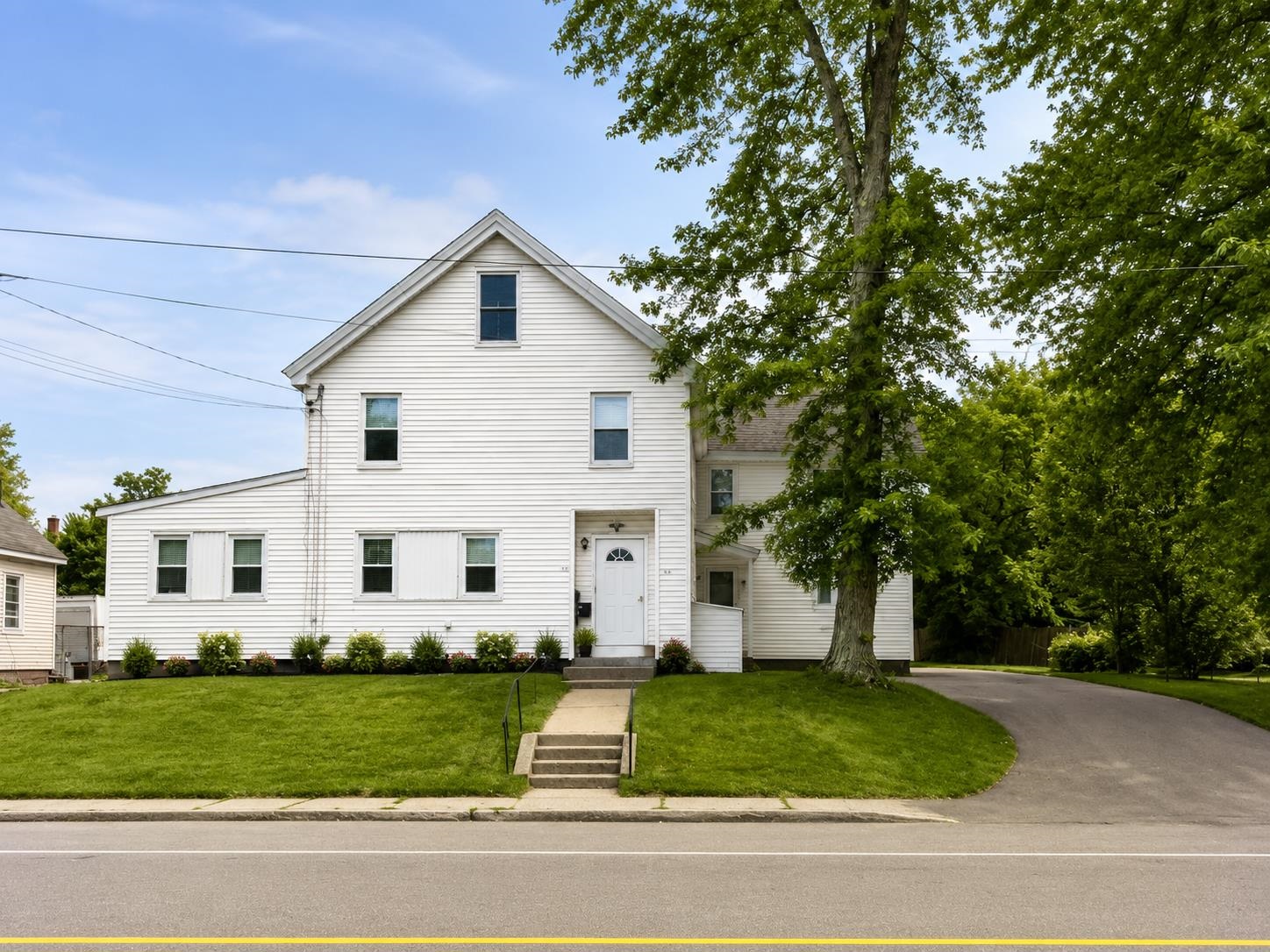 145 E Hollis St, Nashua, NH 03060