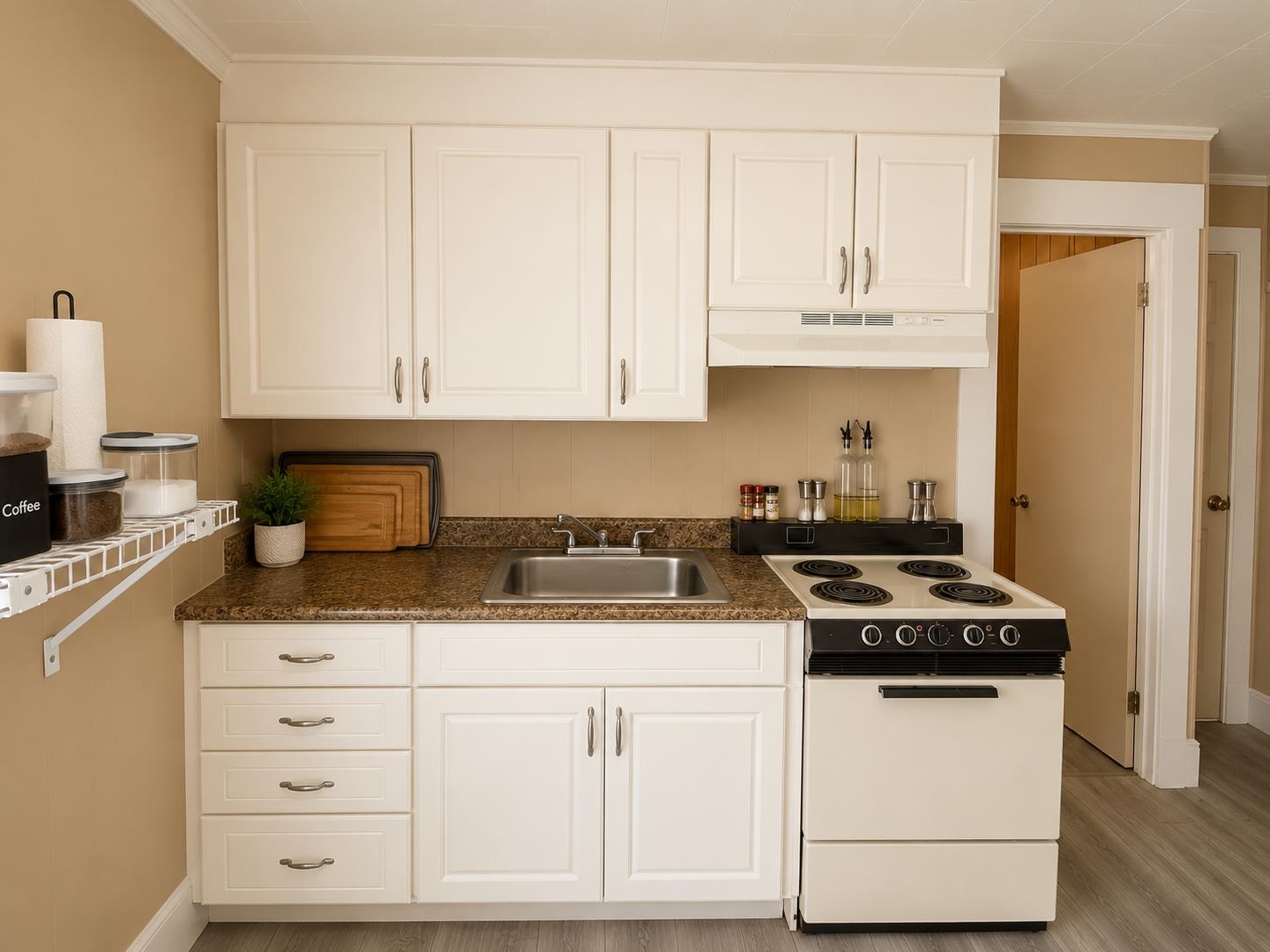 145 E Hollis St, Nashua, NH 03060